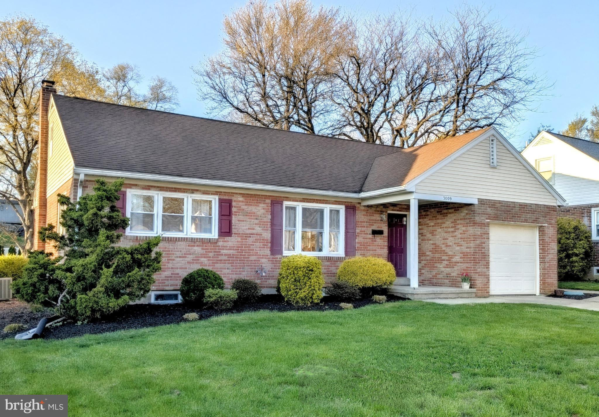 WEST HILLS - Residential