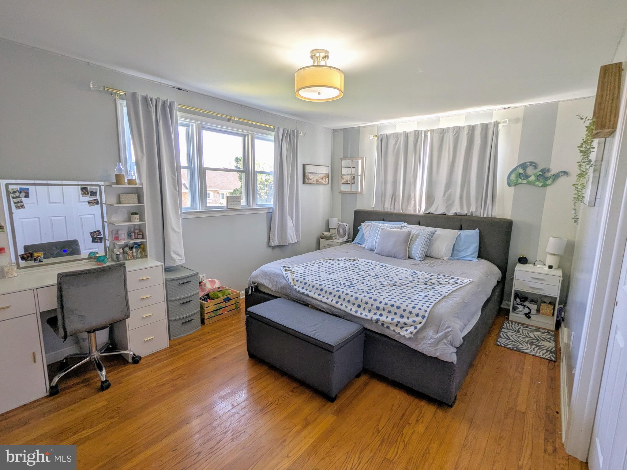 WEST HILLS - Residential