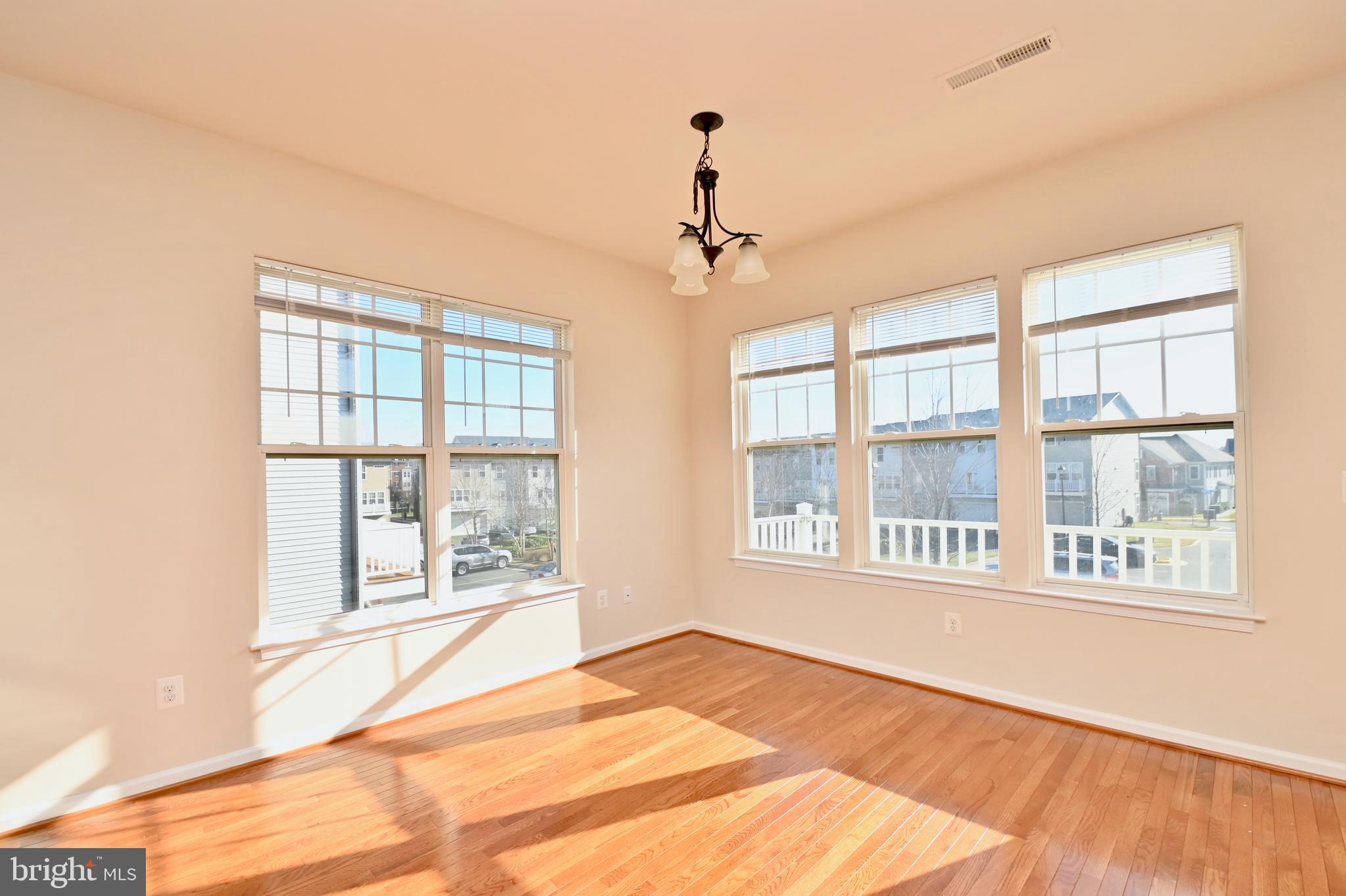 EAST GATE - Residential Lease