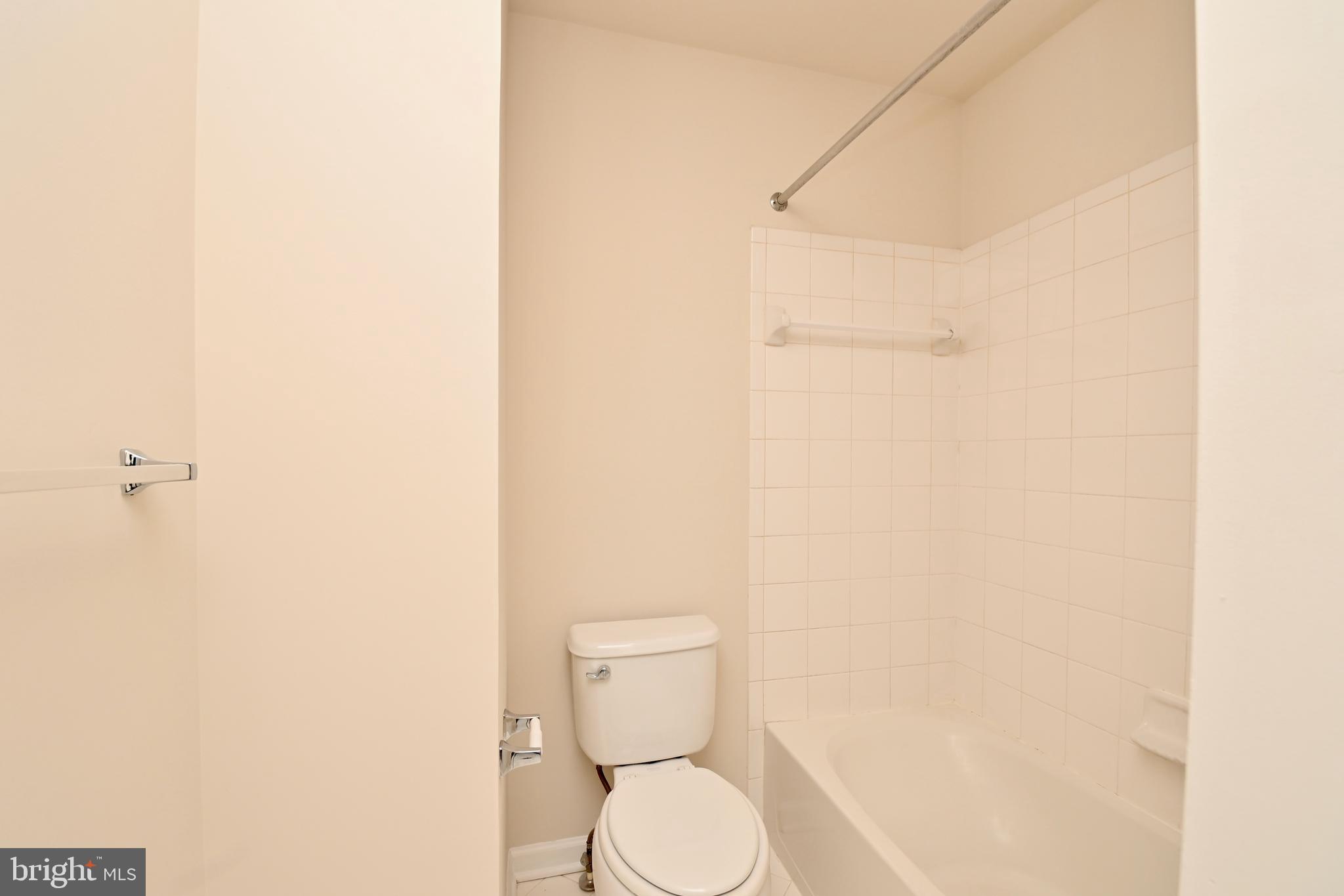 EAST GATE - Residential Lease