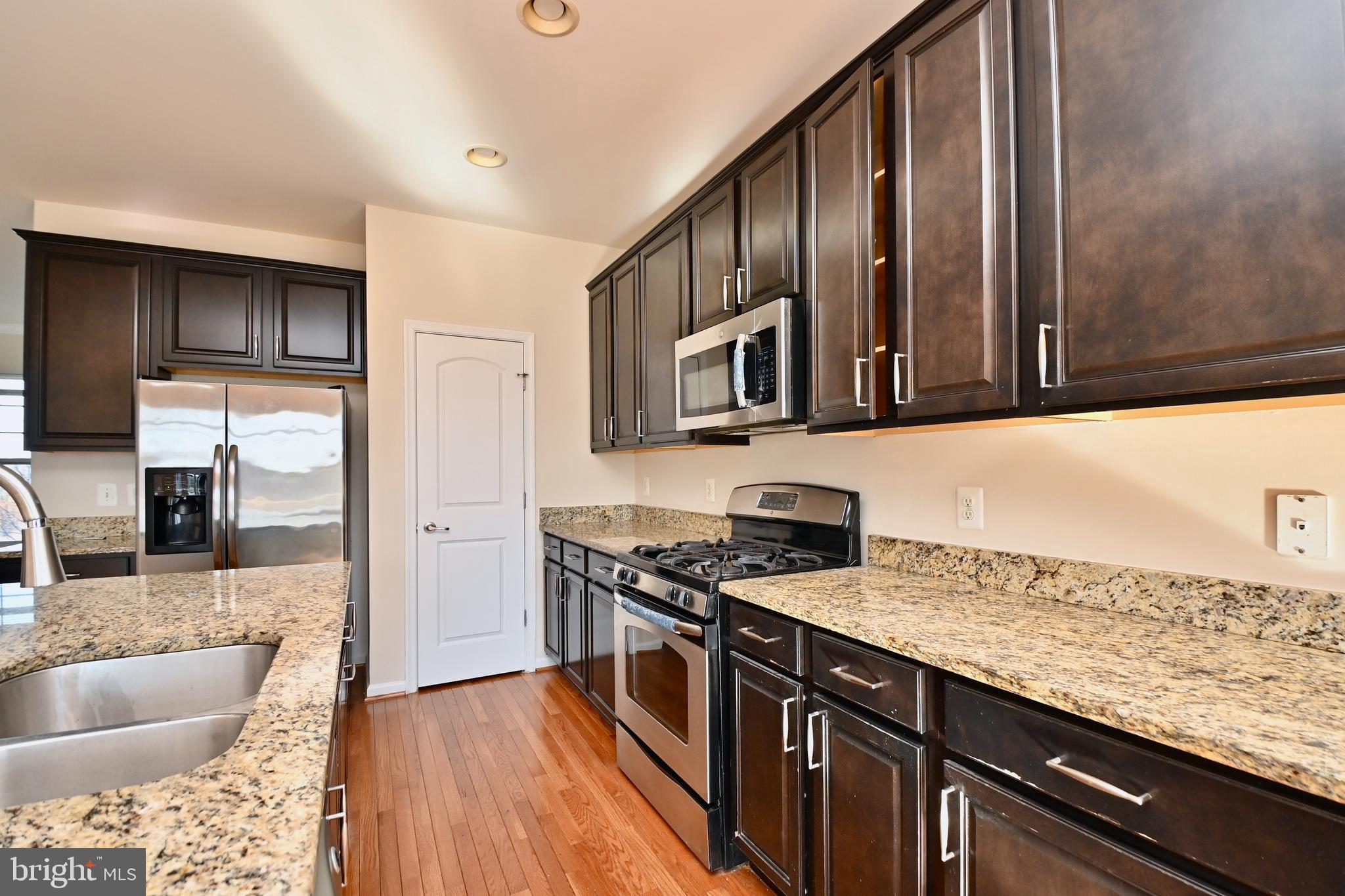 EAST GATE - Residential Lease