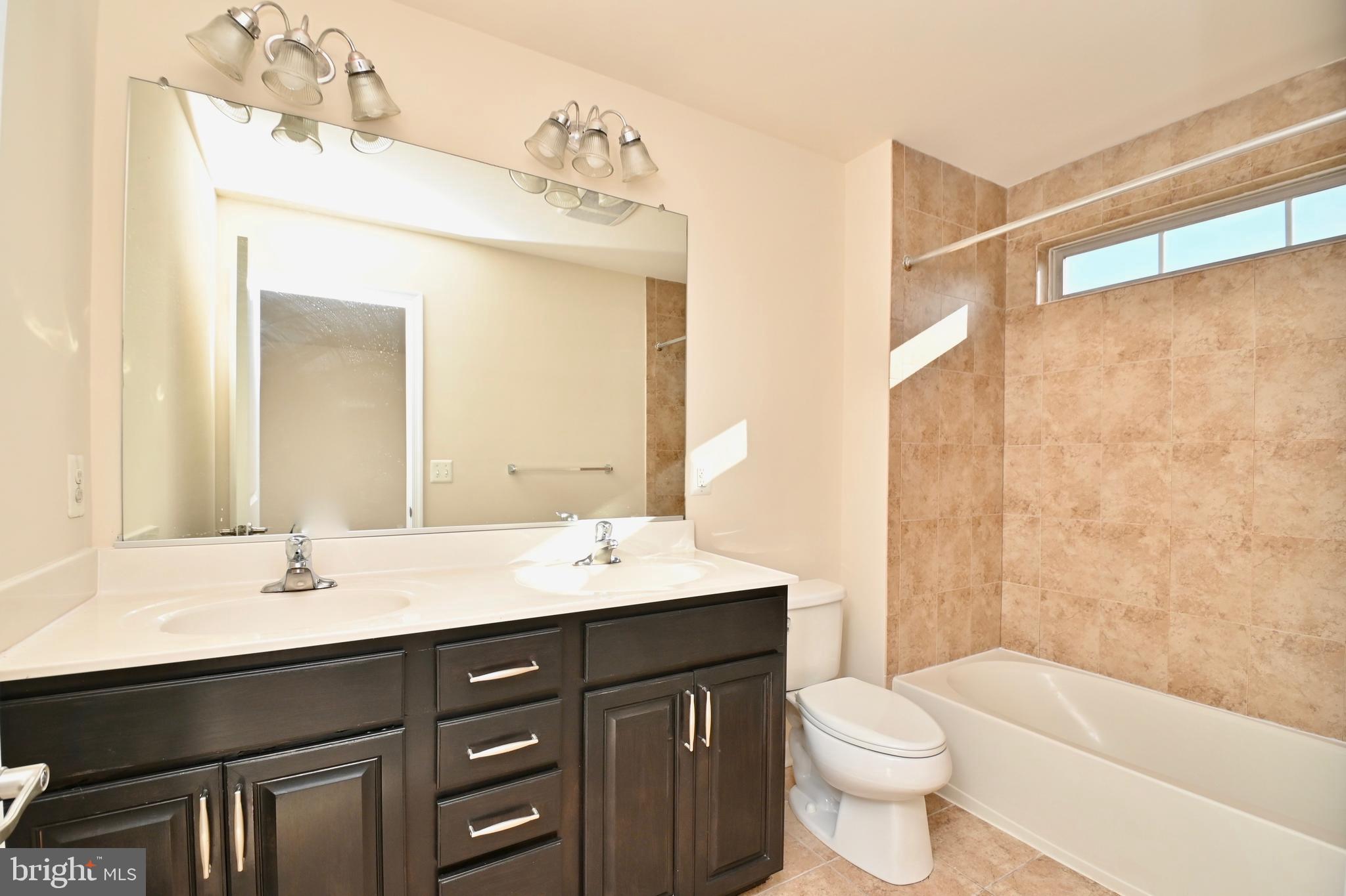 EAST GATE - Residential Lease