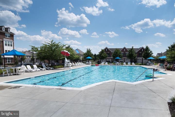 EAST GATE - Residential Lease