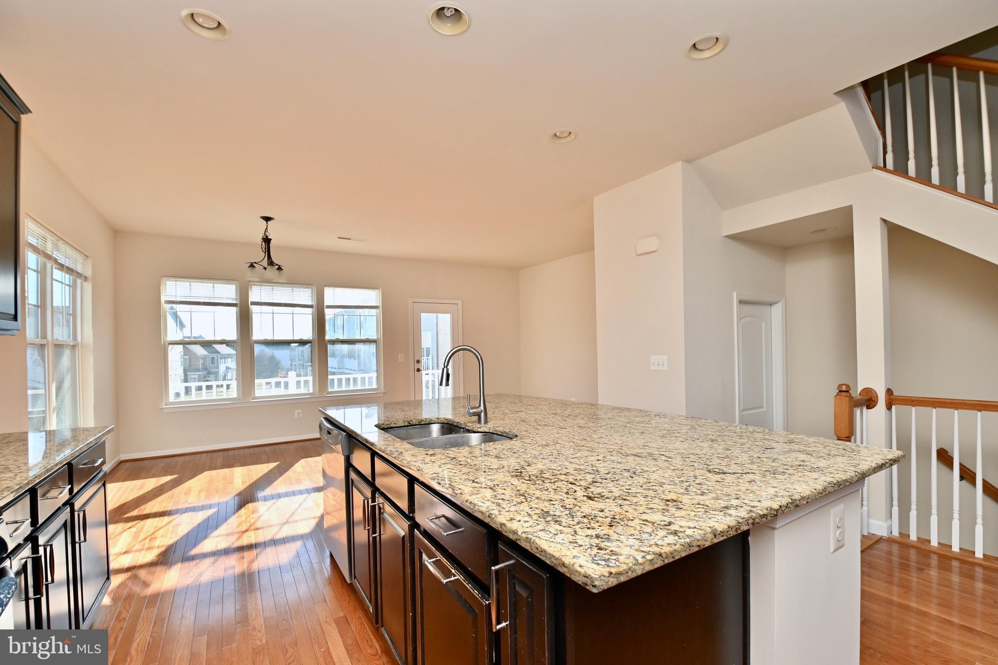 EAST GATE - Residential Lease