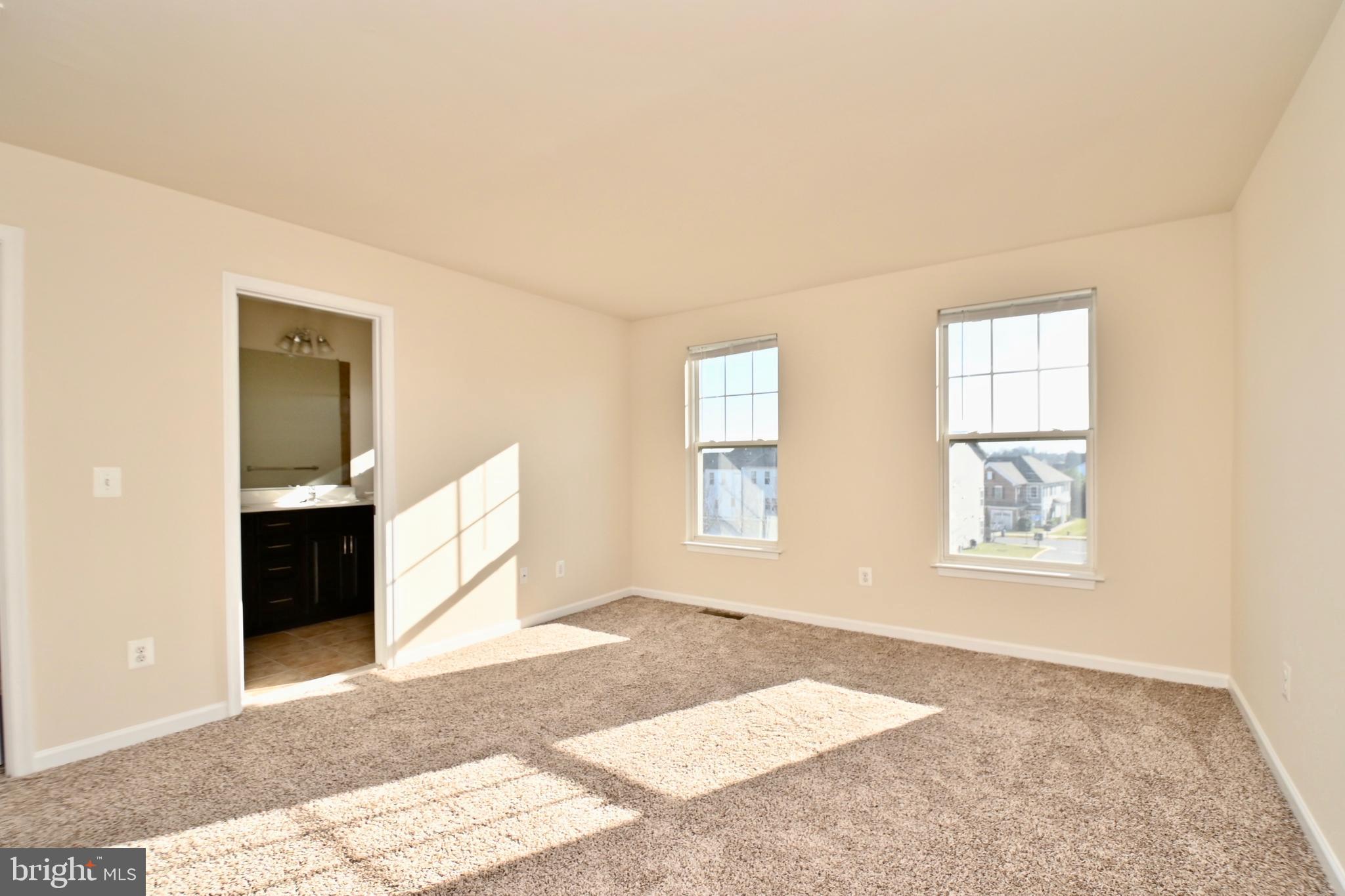 EAST GATE - Residential Lease