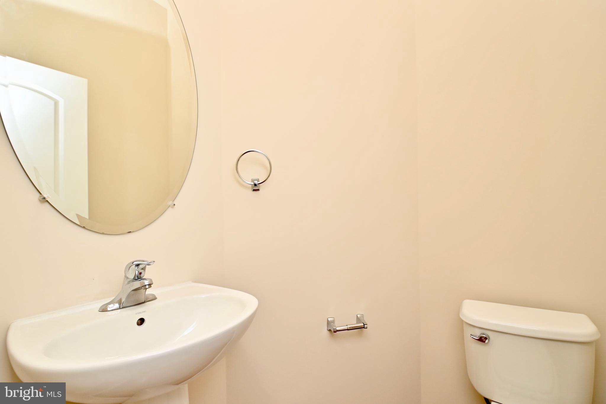 EAST GATE - Residential Lease
