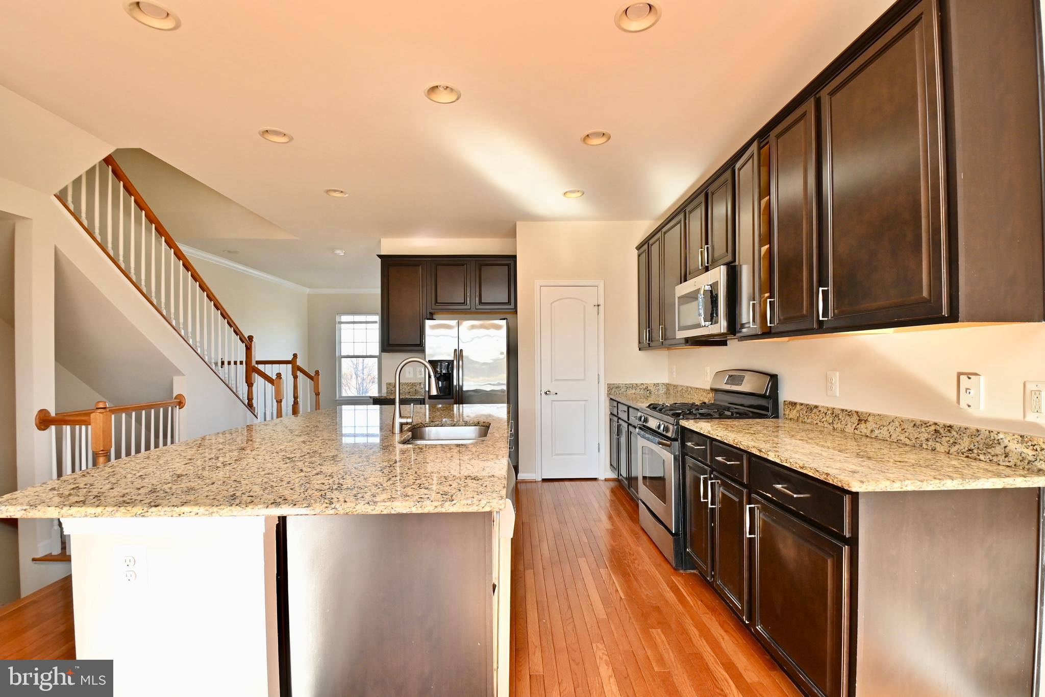 EAST GATE - Residential Lease