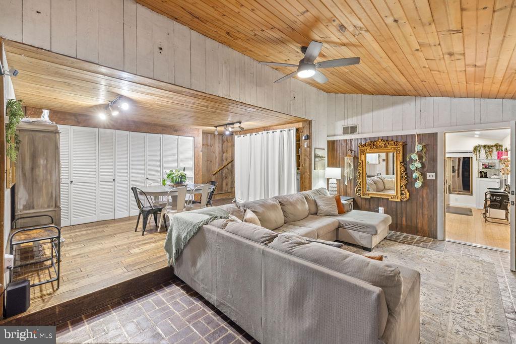 PENN TWP - Residential
