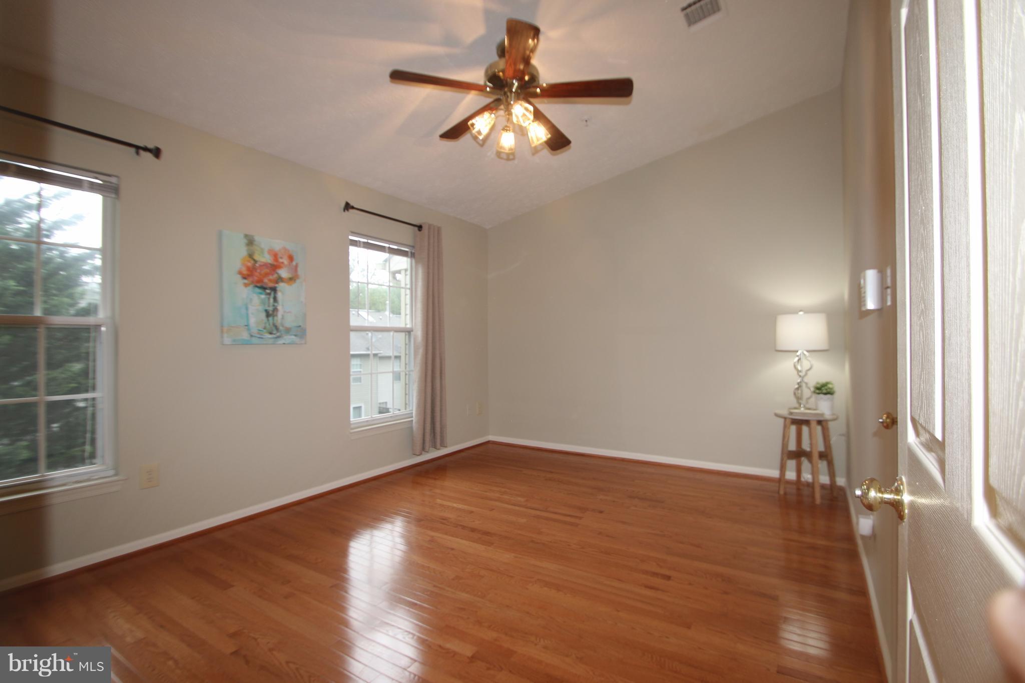 JAMES CREEK - Residential