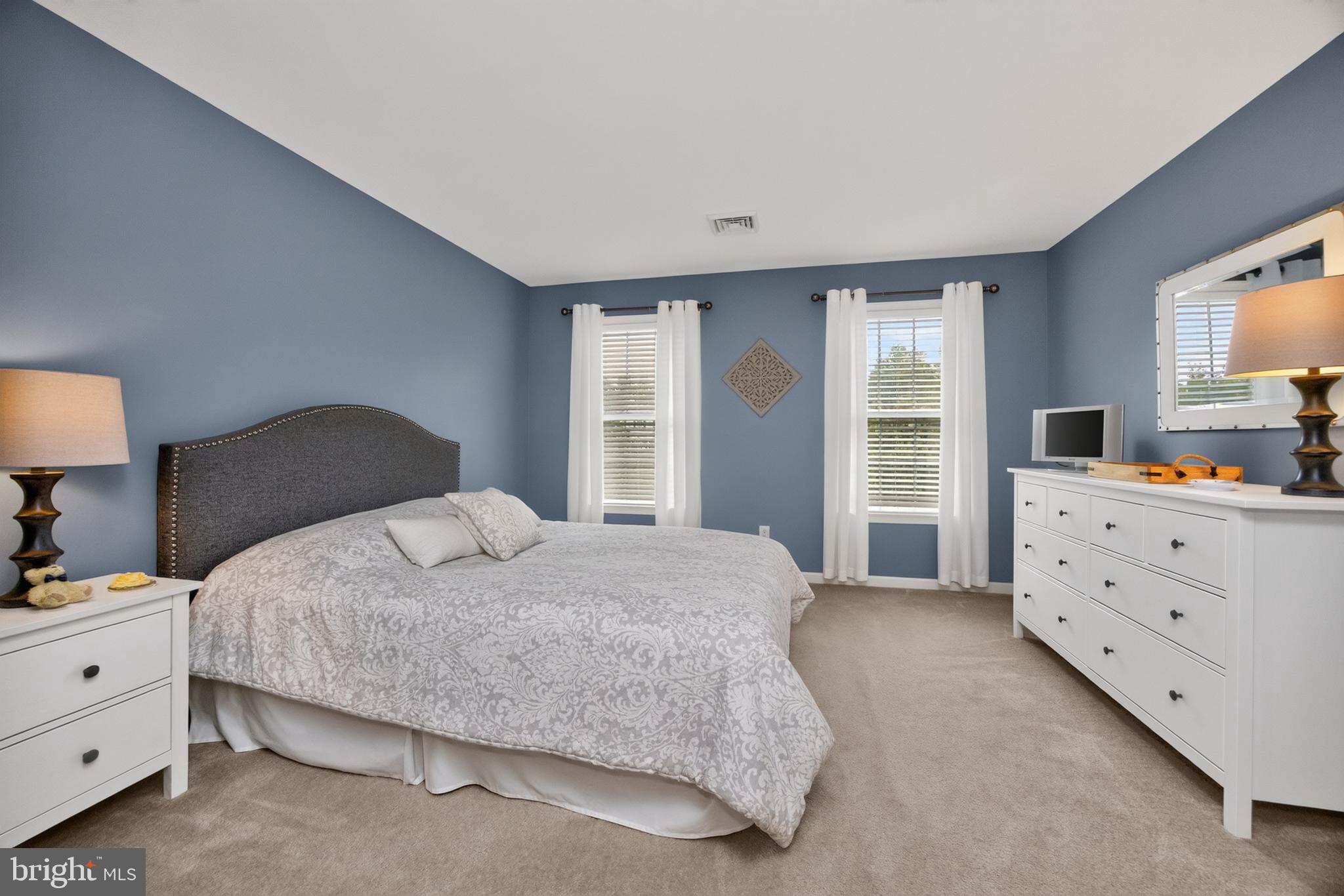 POND VIEW ESTATES - Residential