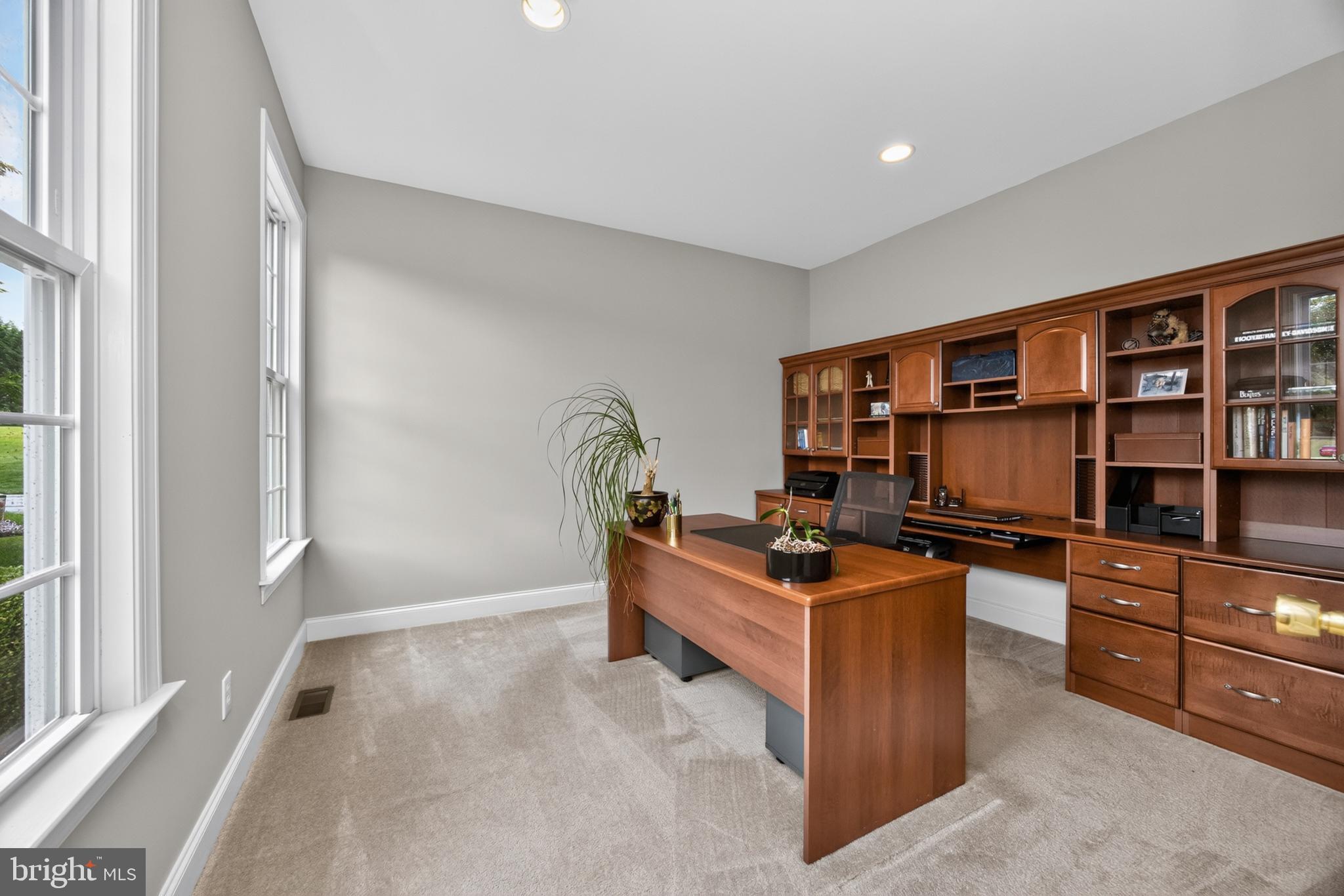 POND VIEW ESTATES - Residential
