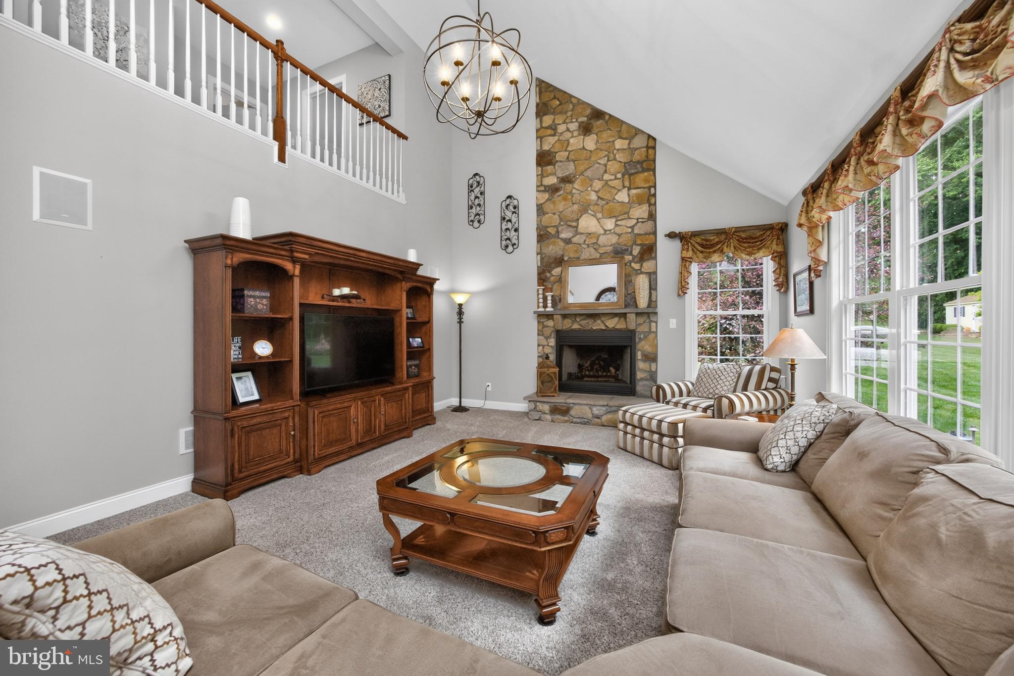 POND VIEW ESTATES - Residential