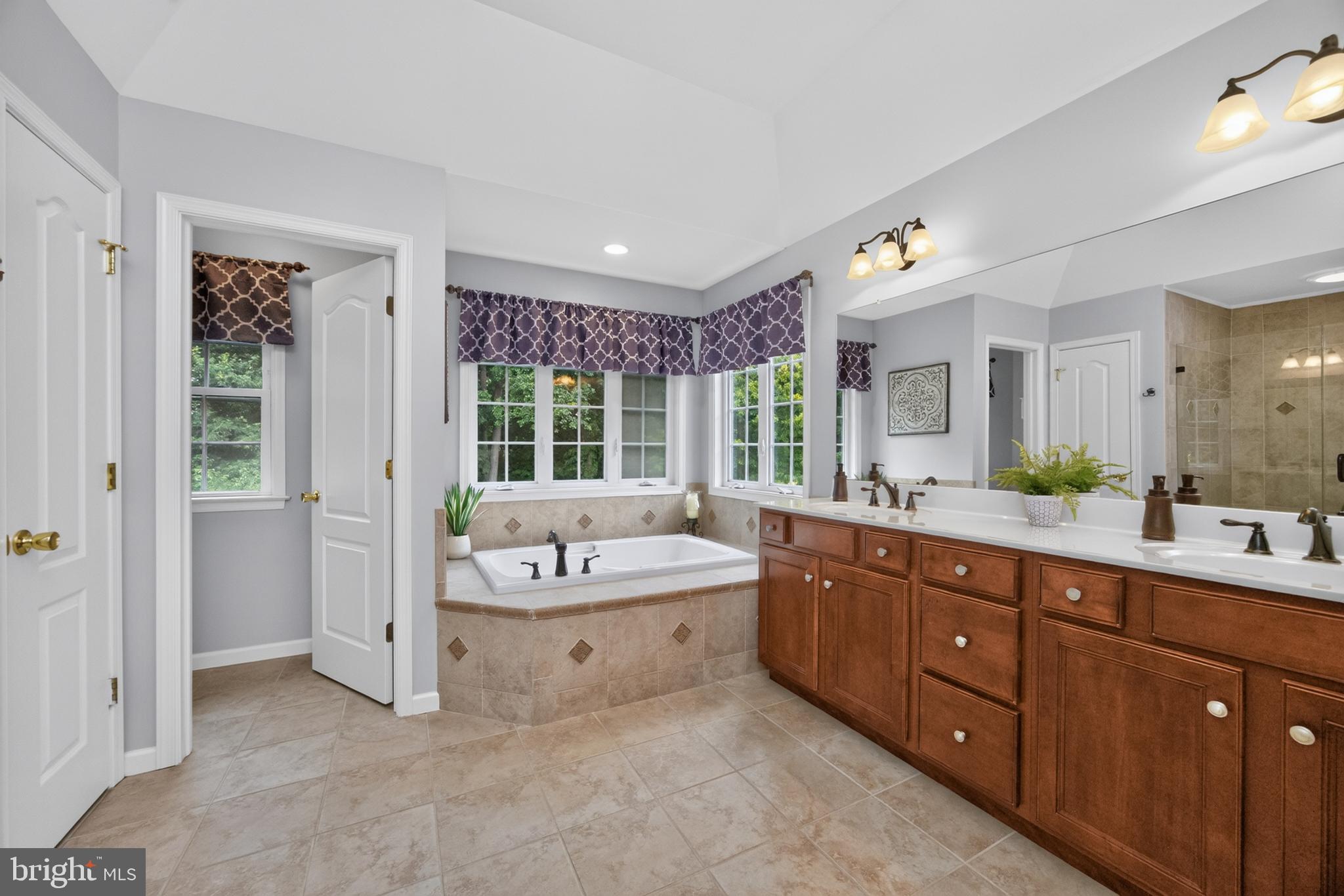 POND VIEW ESTATES - Residential