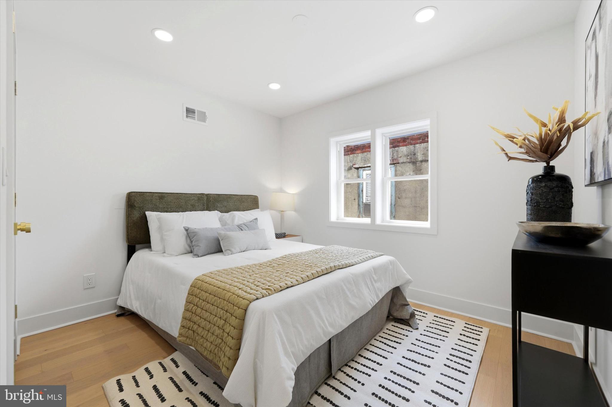 PASSYUNK SQUARE - Residential