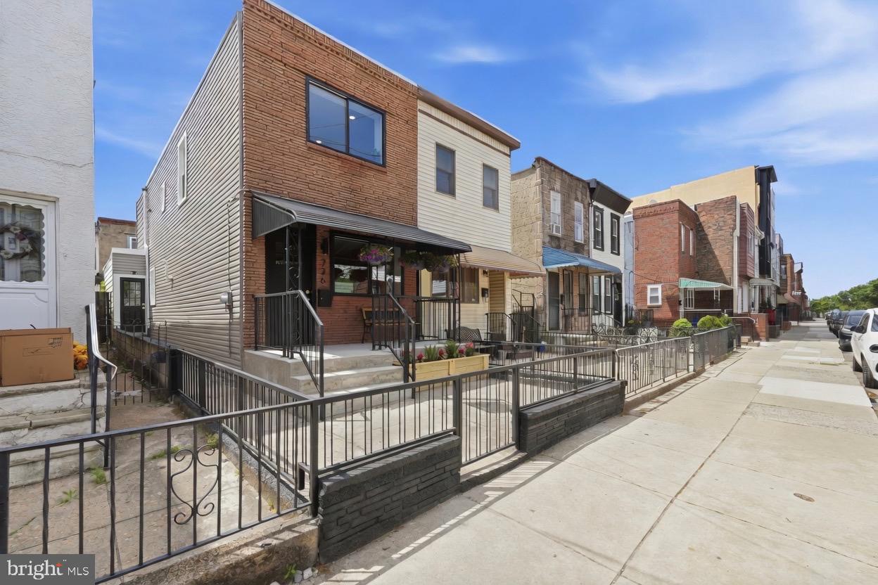 PASSYUNK SQUARE - Residential