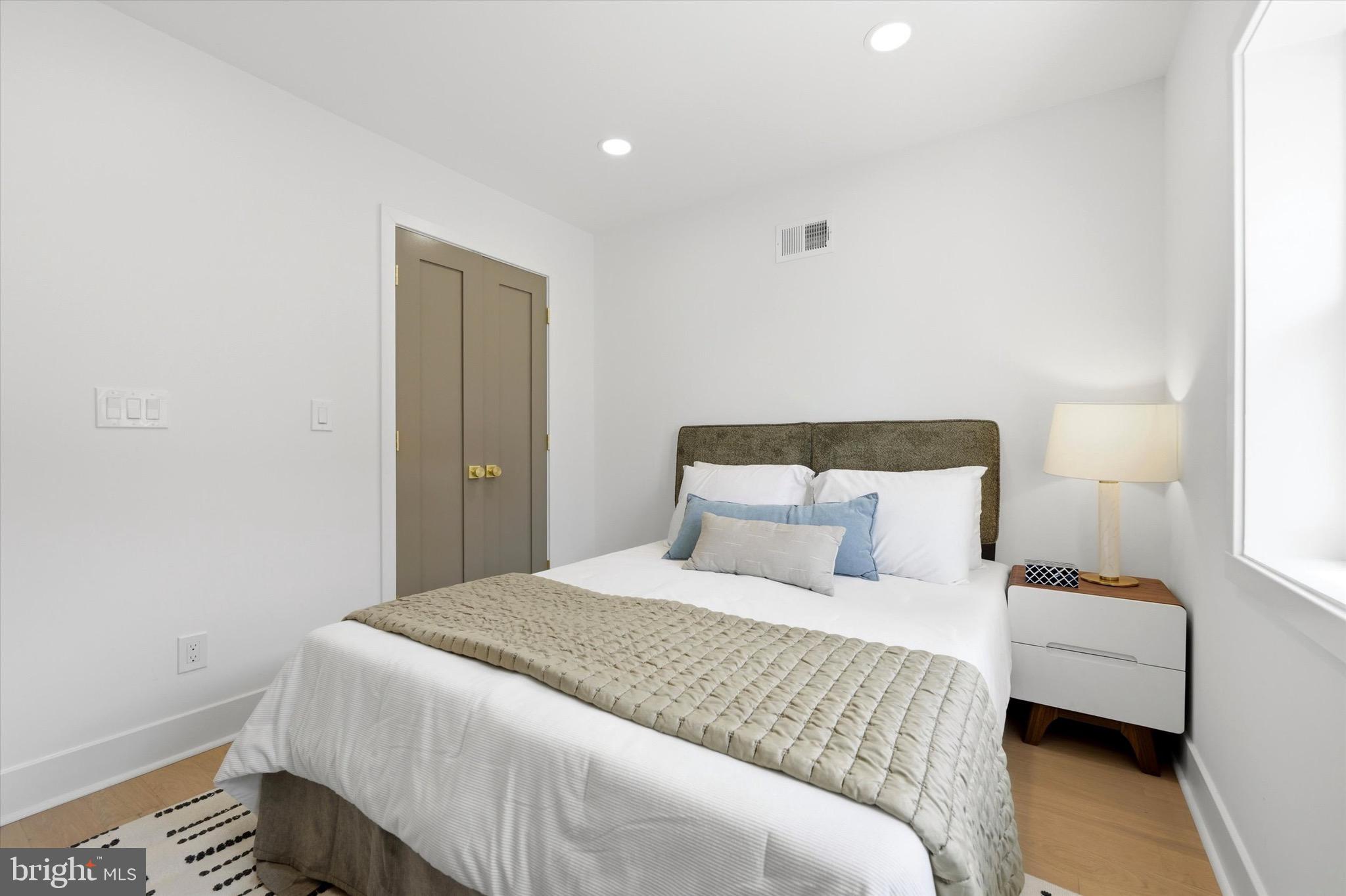 PASSYUNK SQUARE - Residential