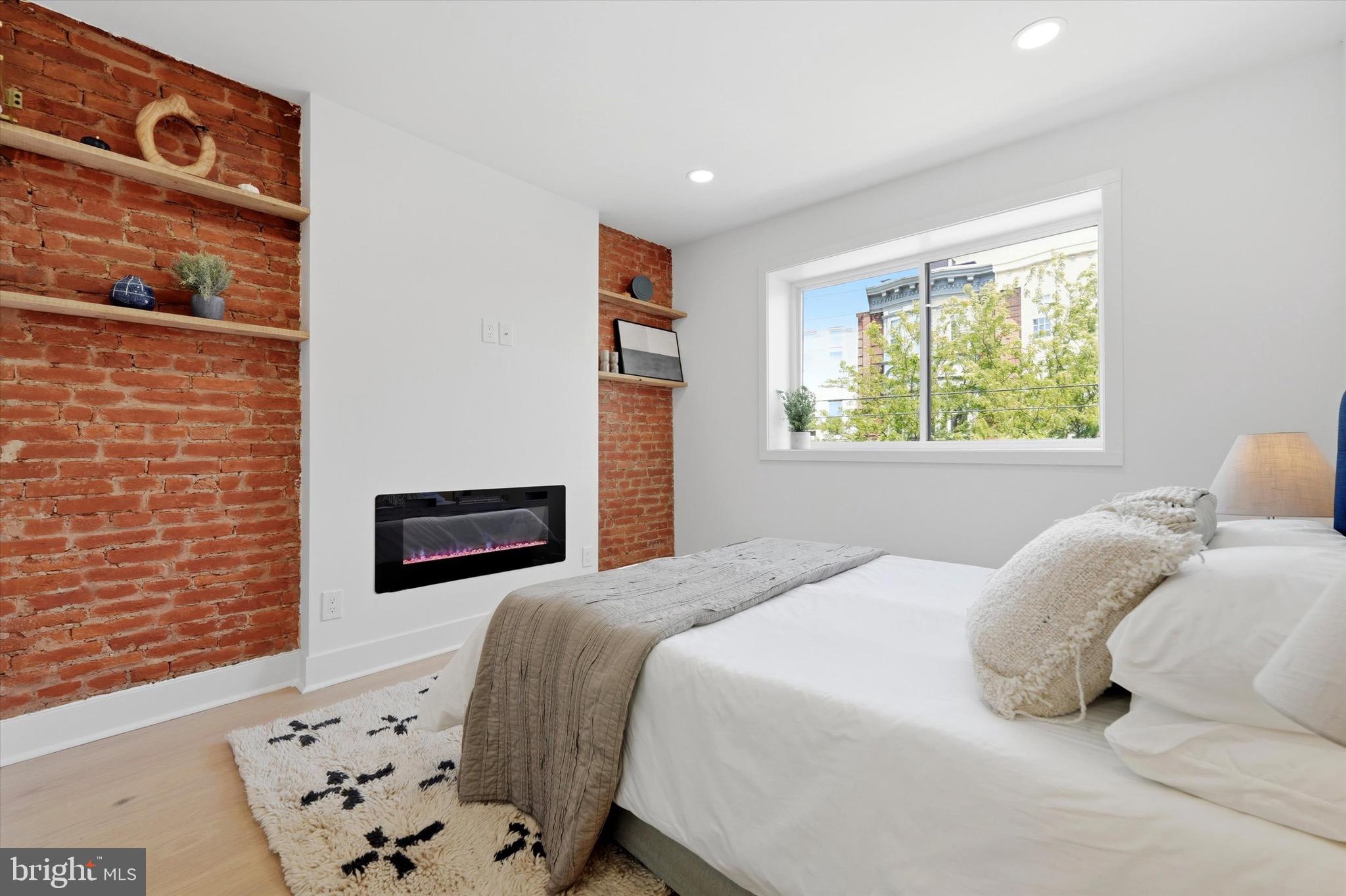 PASSYUNK SQUARE - Residential