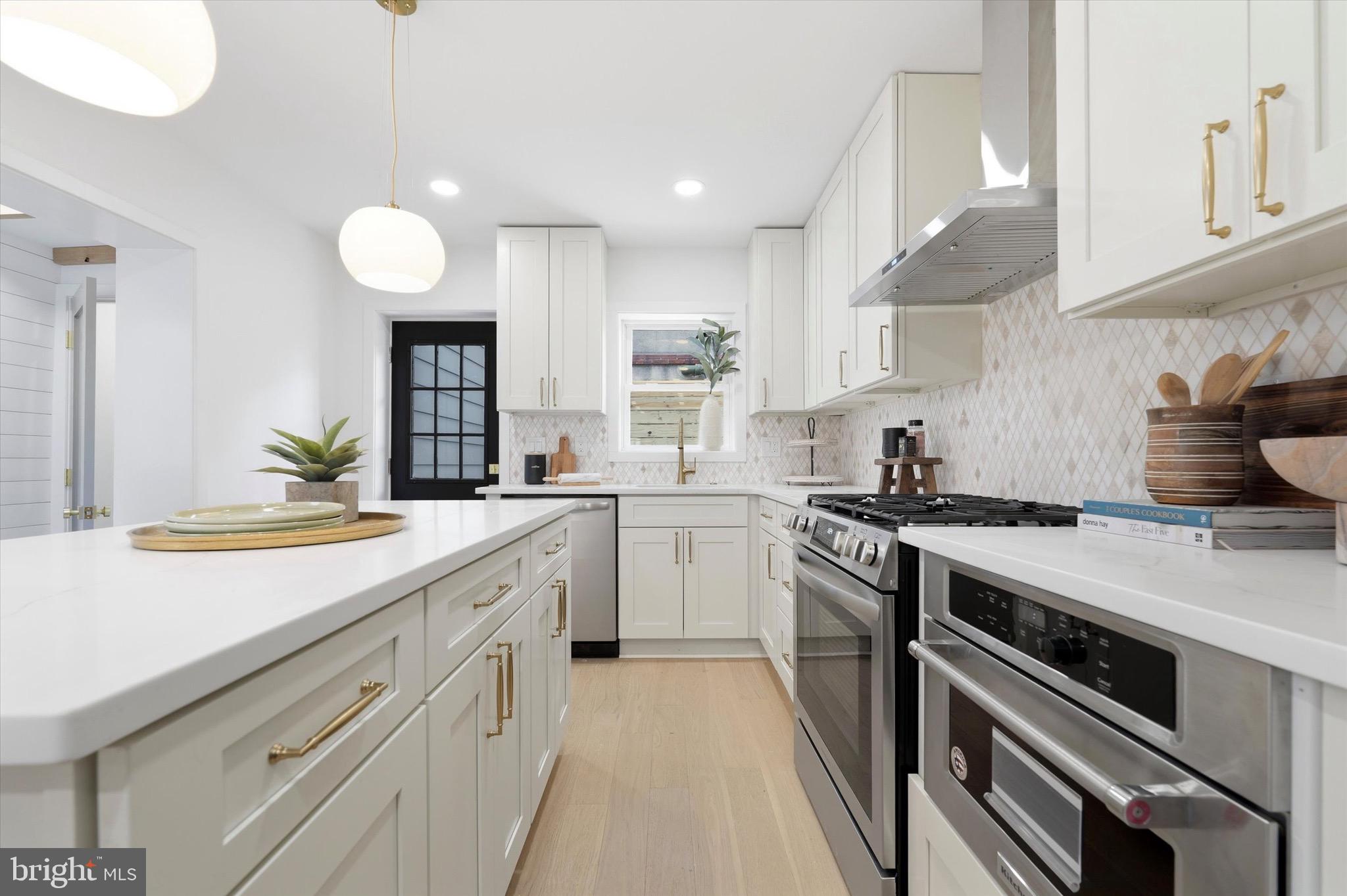 PASSYUNK SQUARE - Residential