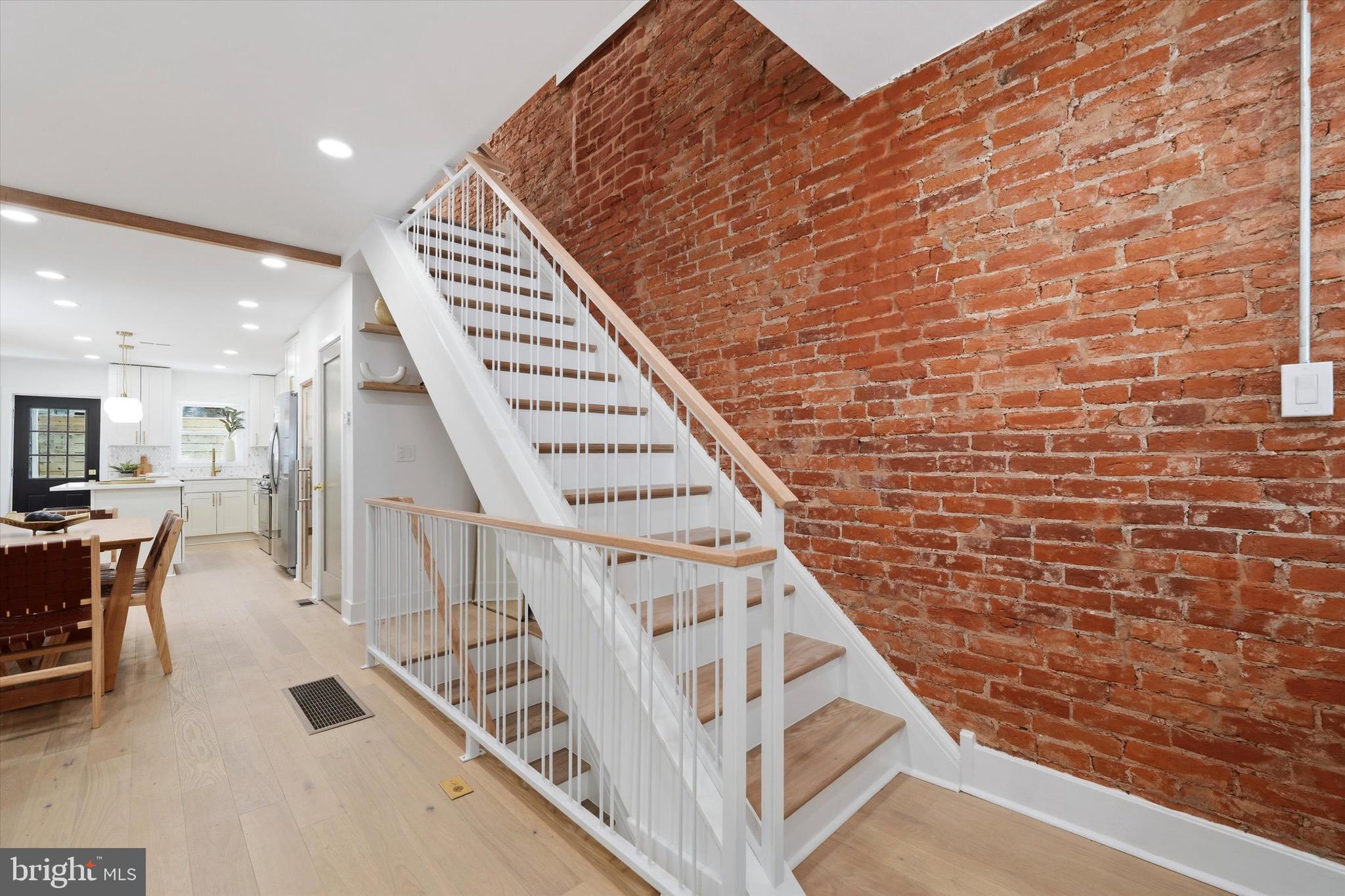 PASSYUNK SQUARE - Residential