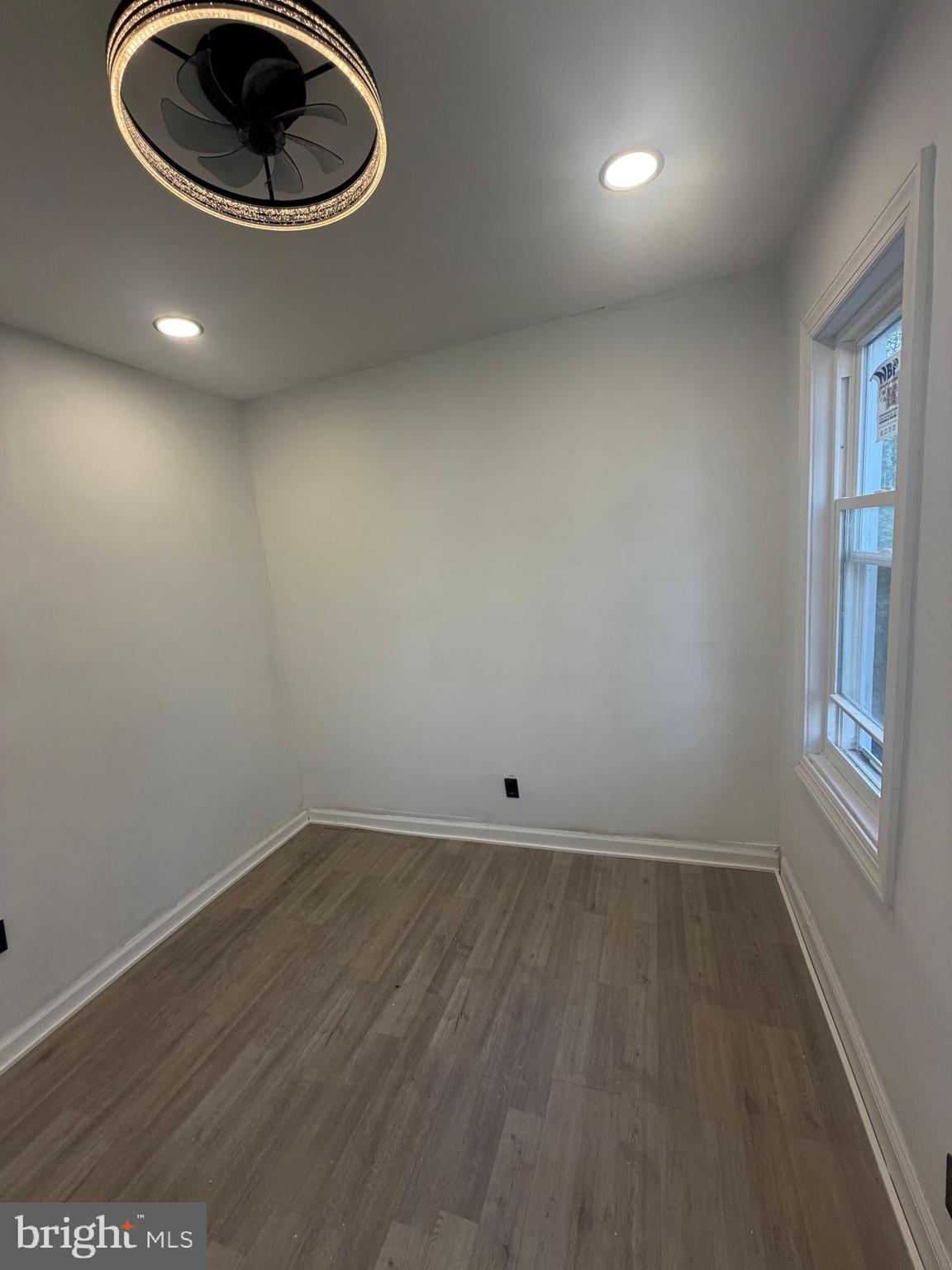 STRAWBERRY MANSION - Residential
