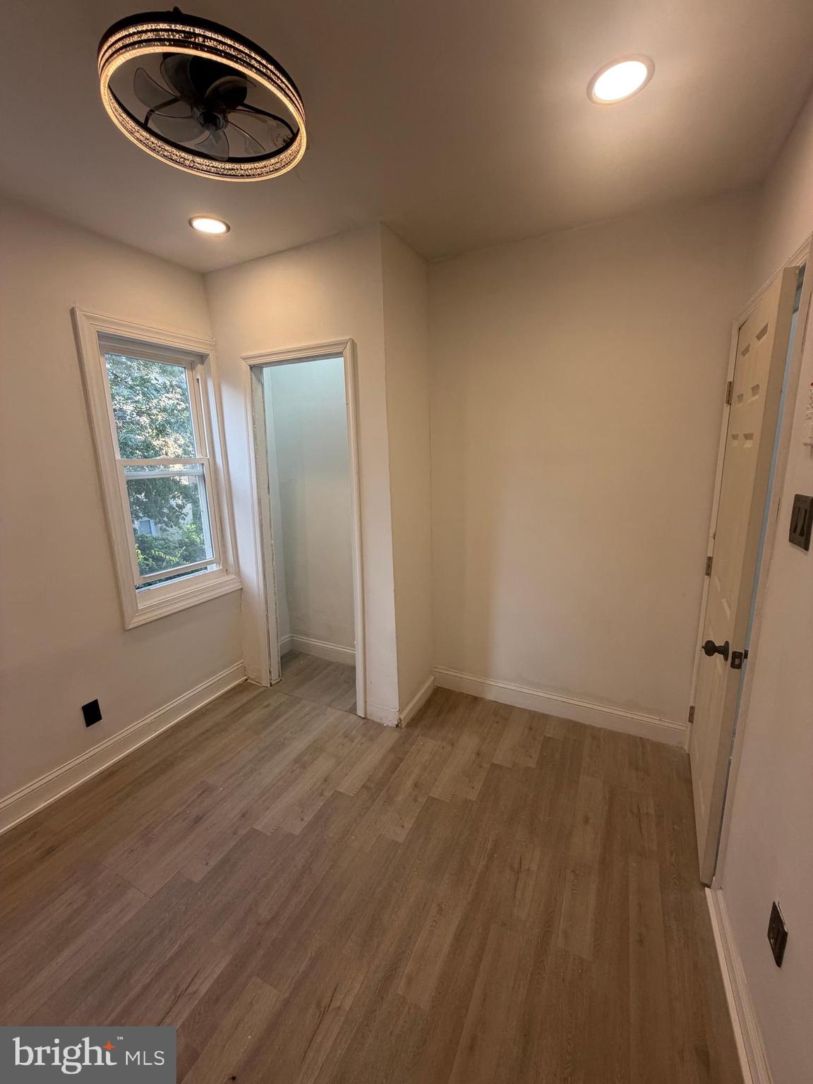 STRAWBERRY MANSION - Residential