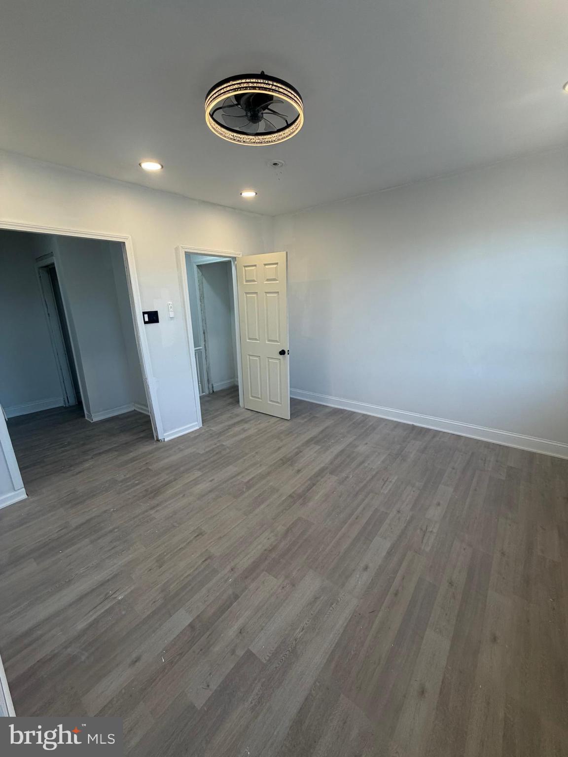 STRAWBERRY MANSION - Residential