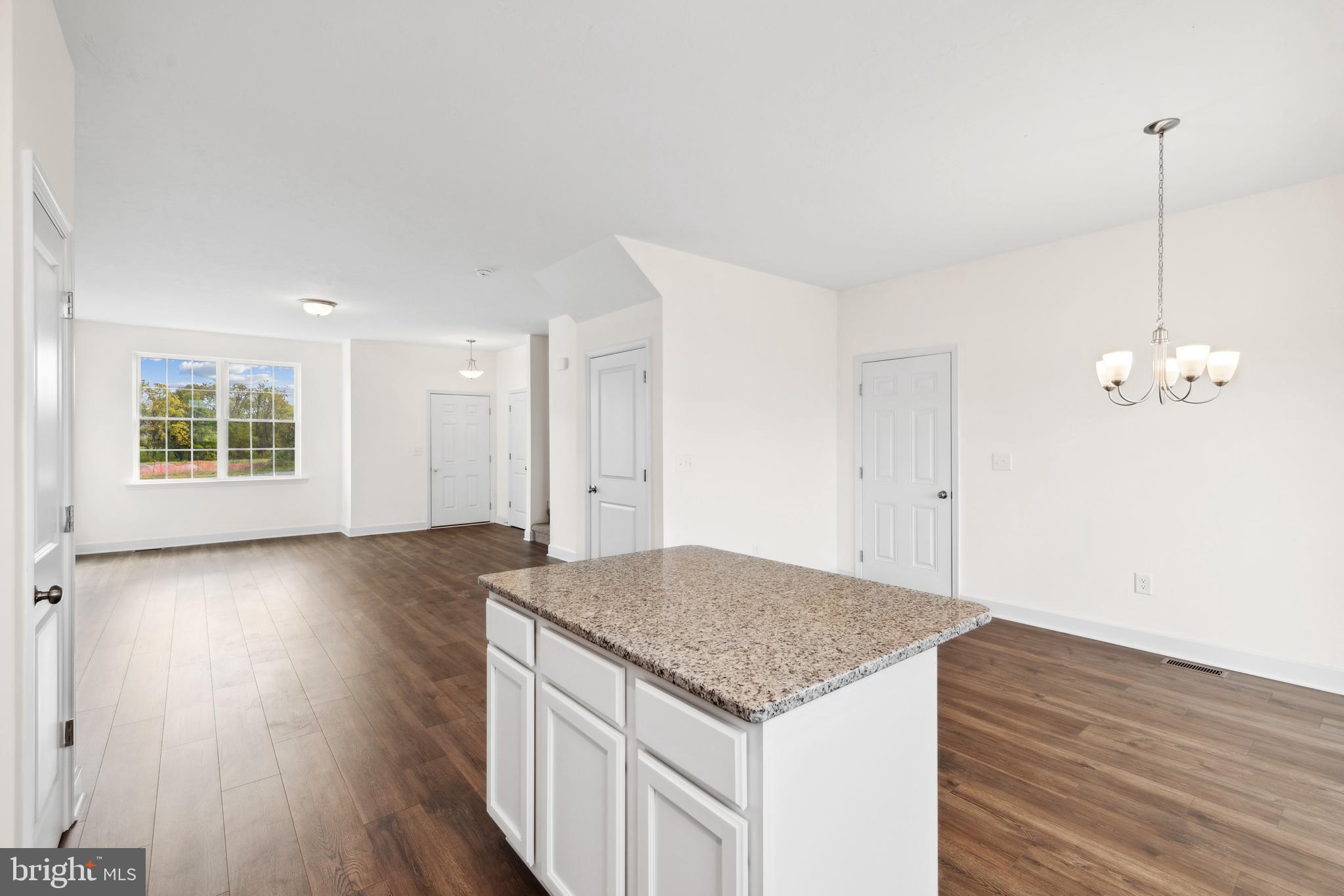 KINGS COURT AT BROWNSTONE - Residential