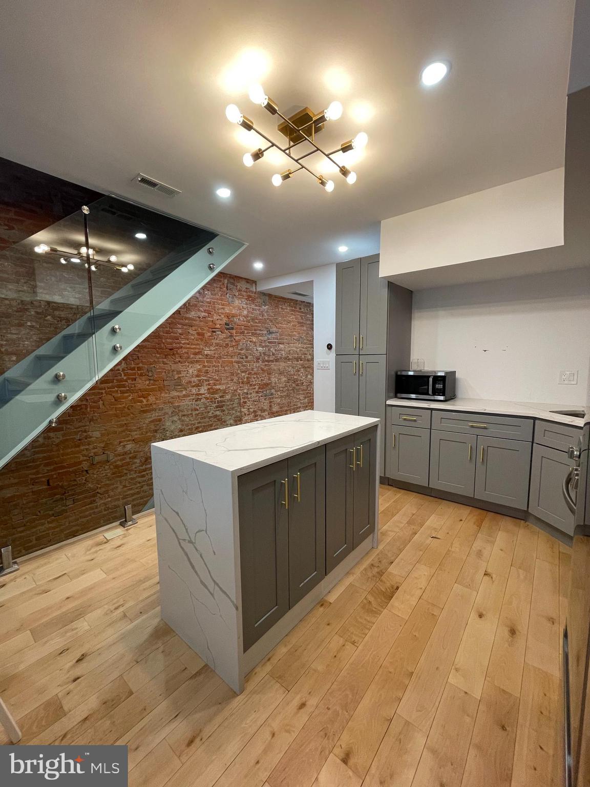 PENNSPORT - Residential Lease