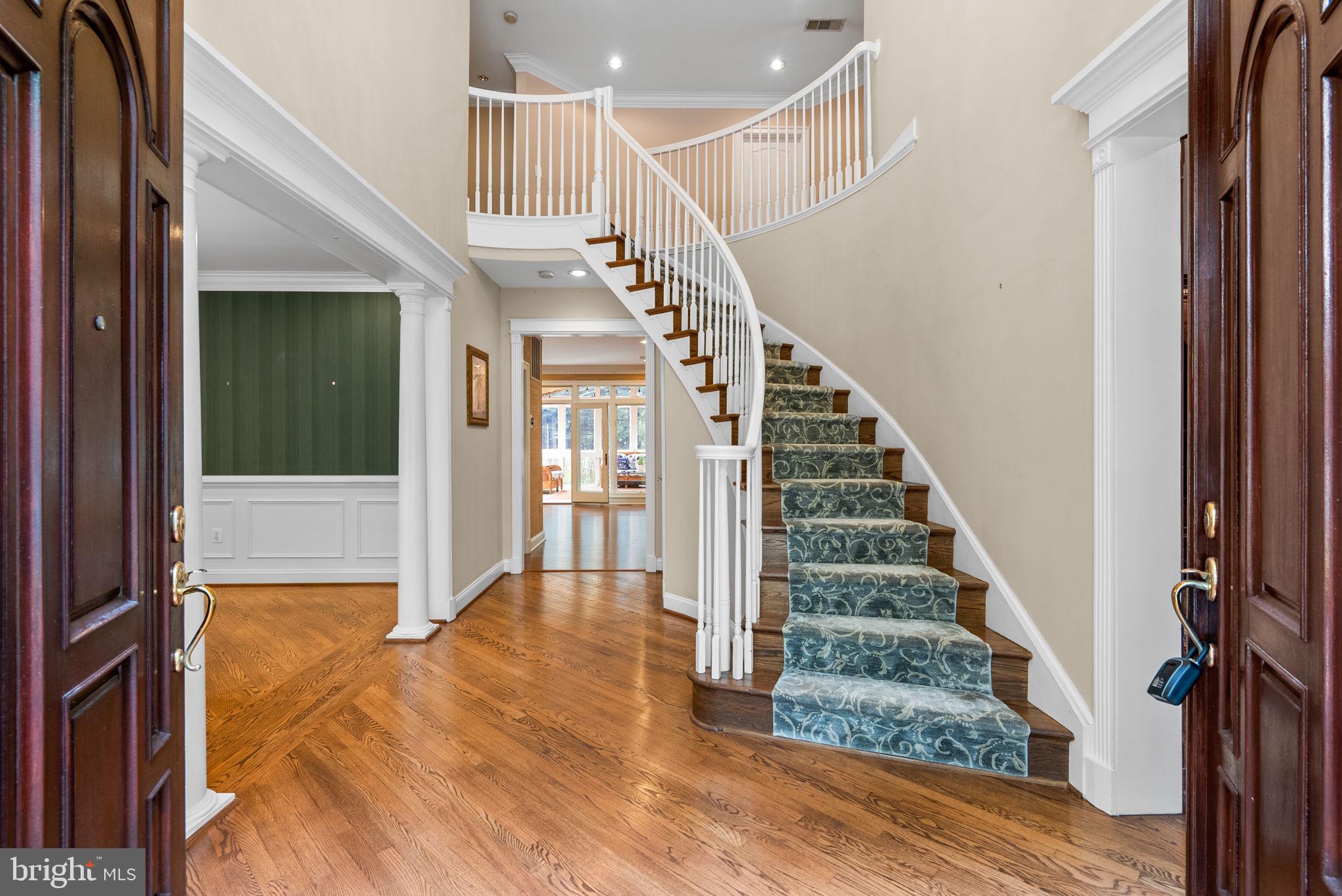 WILLOWS OF POTOMAC - Residential