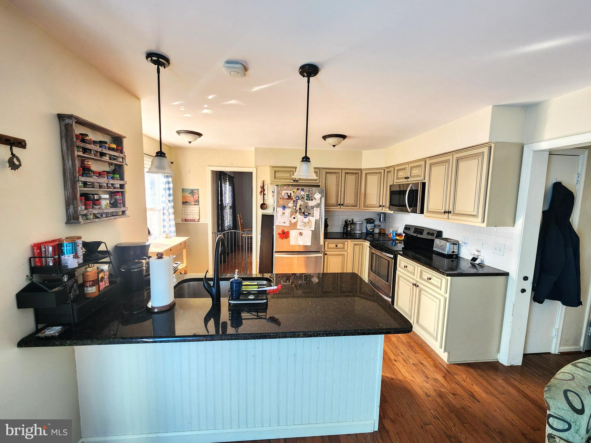 MONACY MANOR - Residential