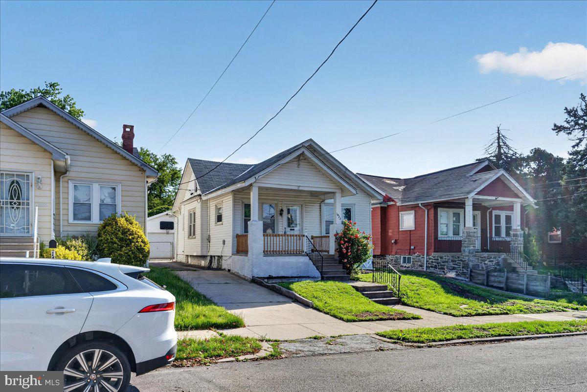 FOX CHASE - Residential