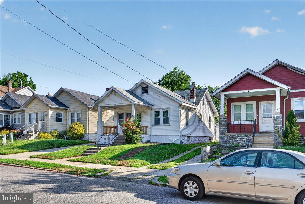 FOX CHASE - Residential