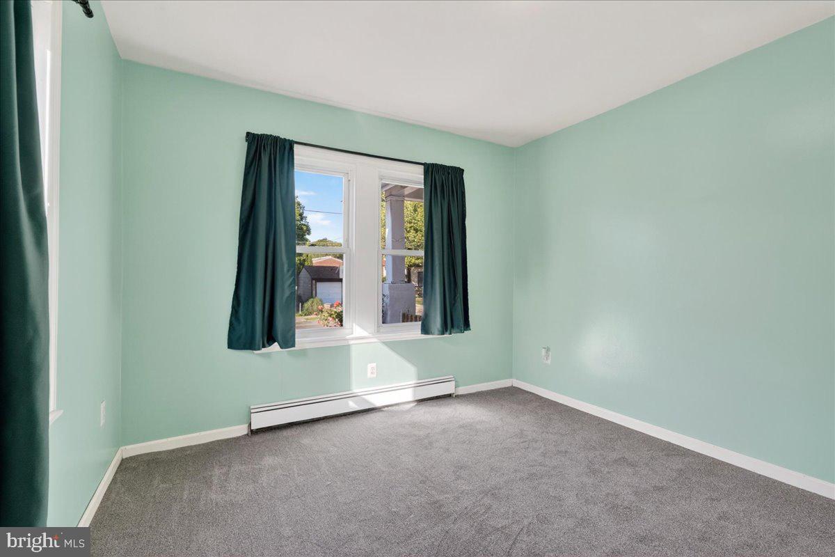 FOX CHASE - Residential