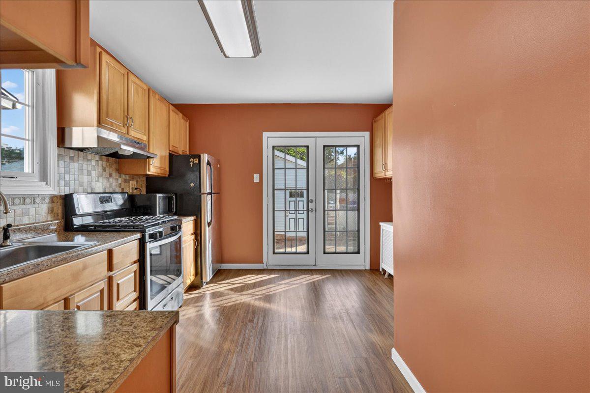 FOX CHASE - Residential