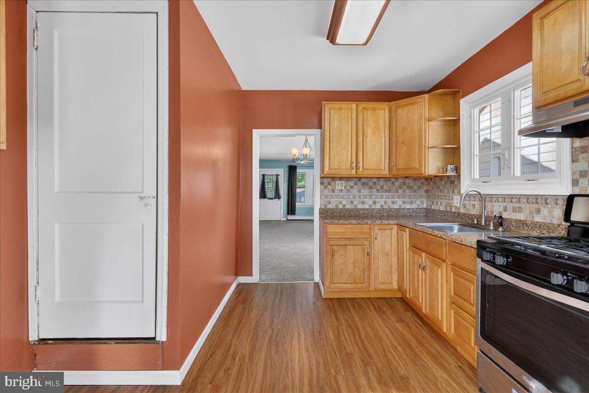 FOX CHASE - Residential