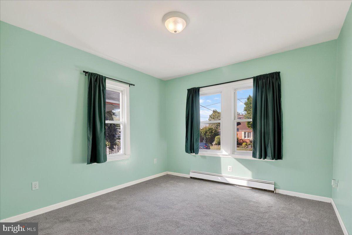 FOX CHASE - Residential