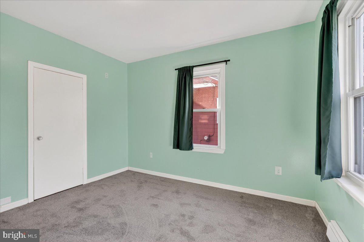 FOX CHASE - Residential