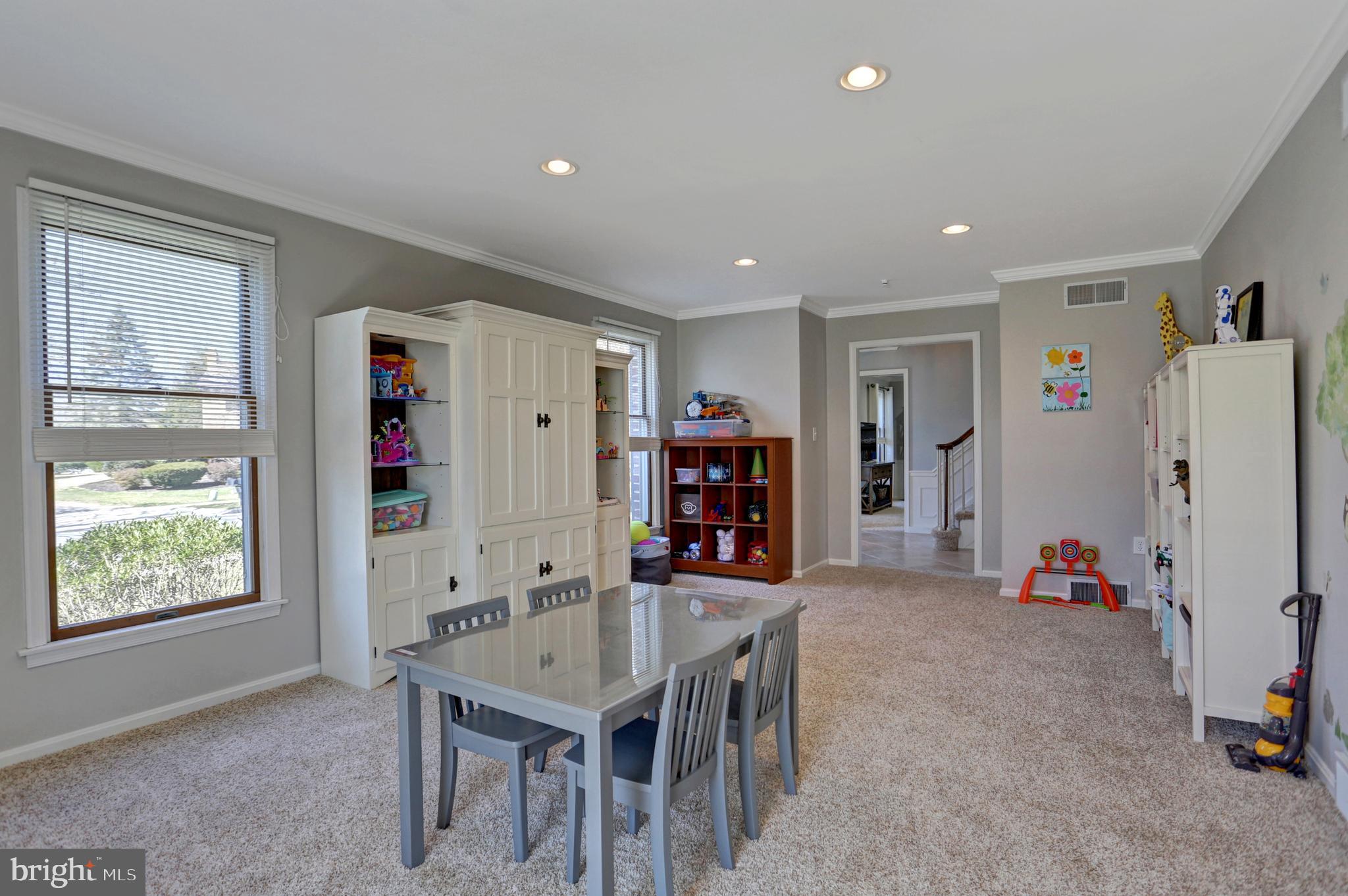 HAMPDEN HEIGHTS - Residential