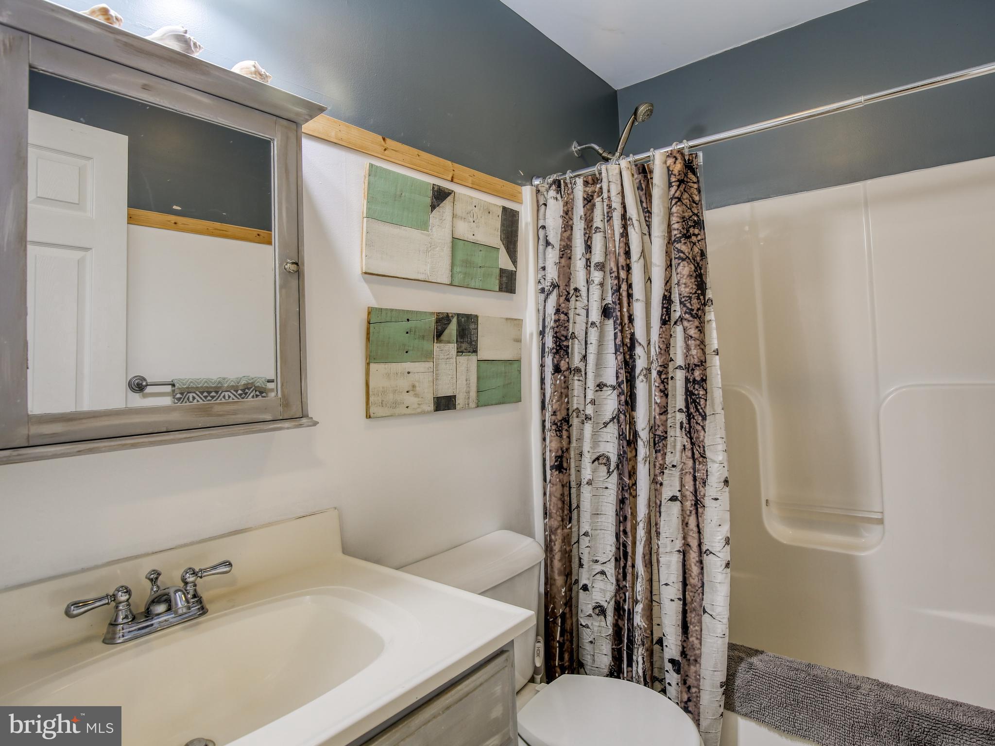 PEMBROKE GROVE - Residential