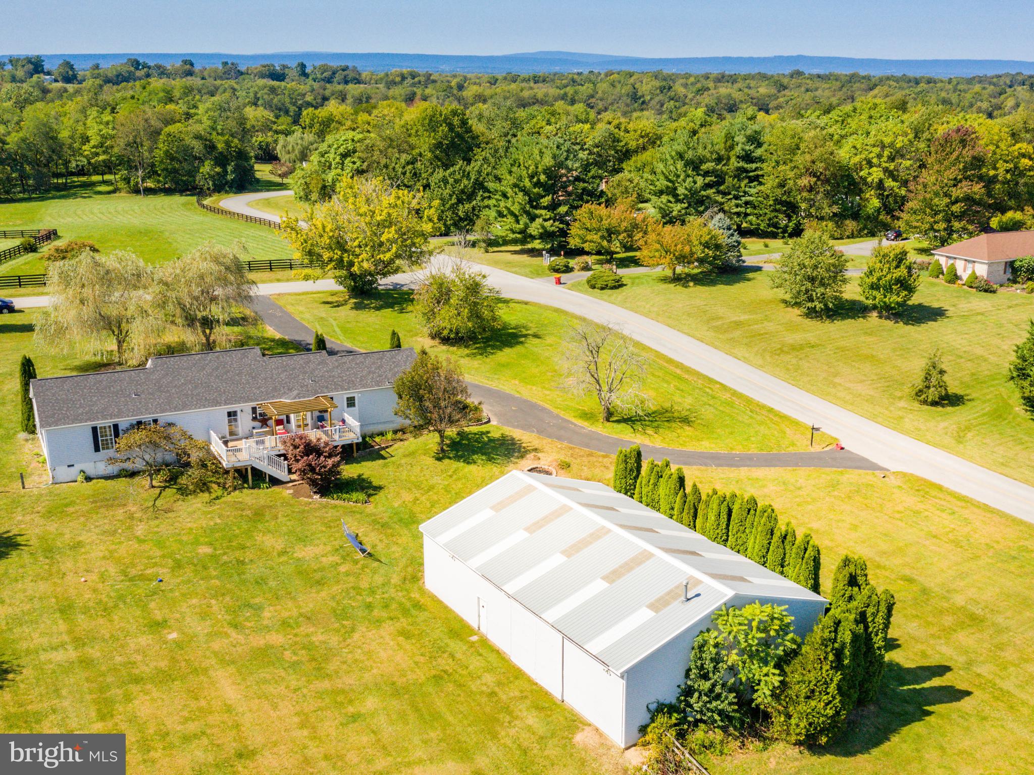 PEMBROKE GROVE - Residential