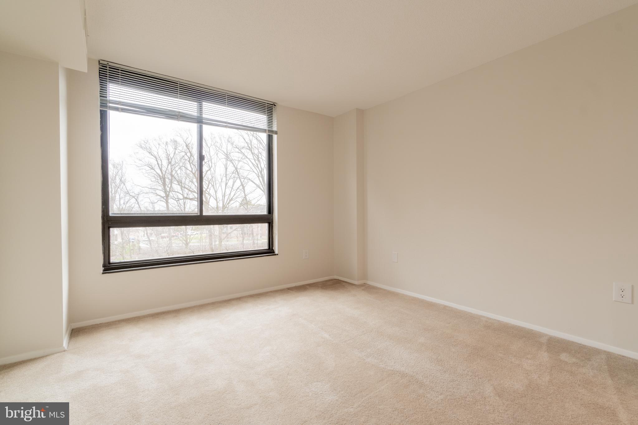 ENCORE OF MCLEAN - Residential Lease