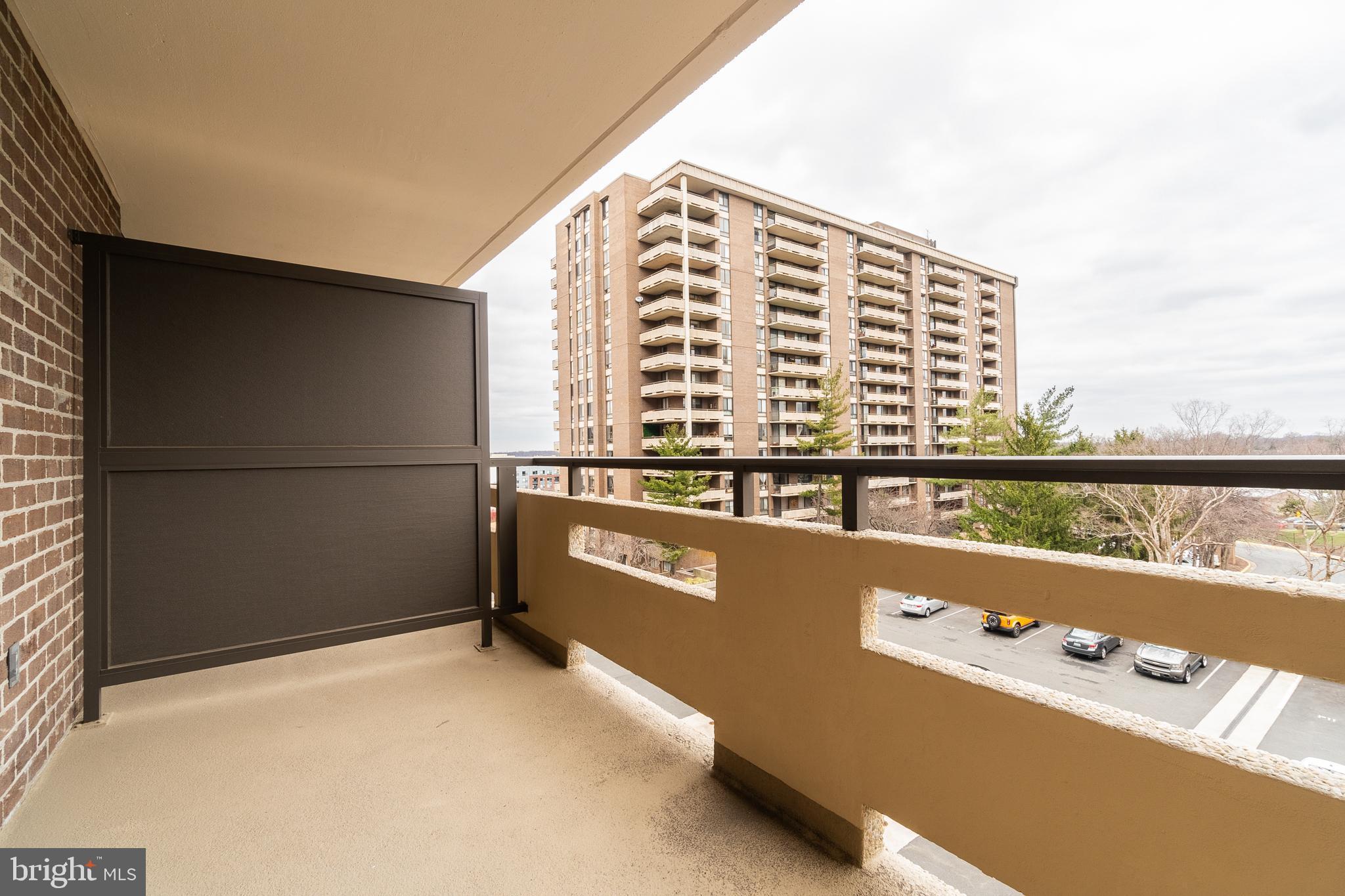ENCORE OF MCLEAN - Residential Lease