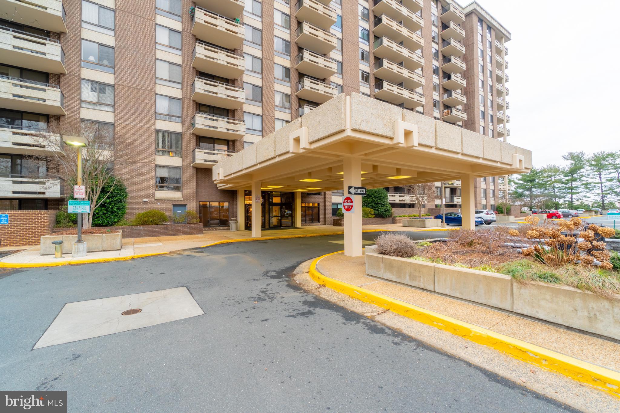 ENCORE OF MCLEAN - Residential Lease