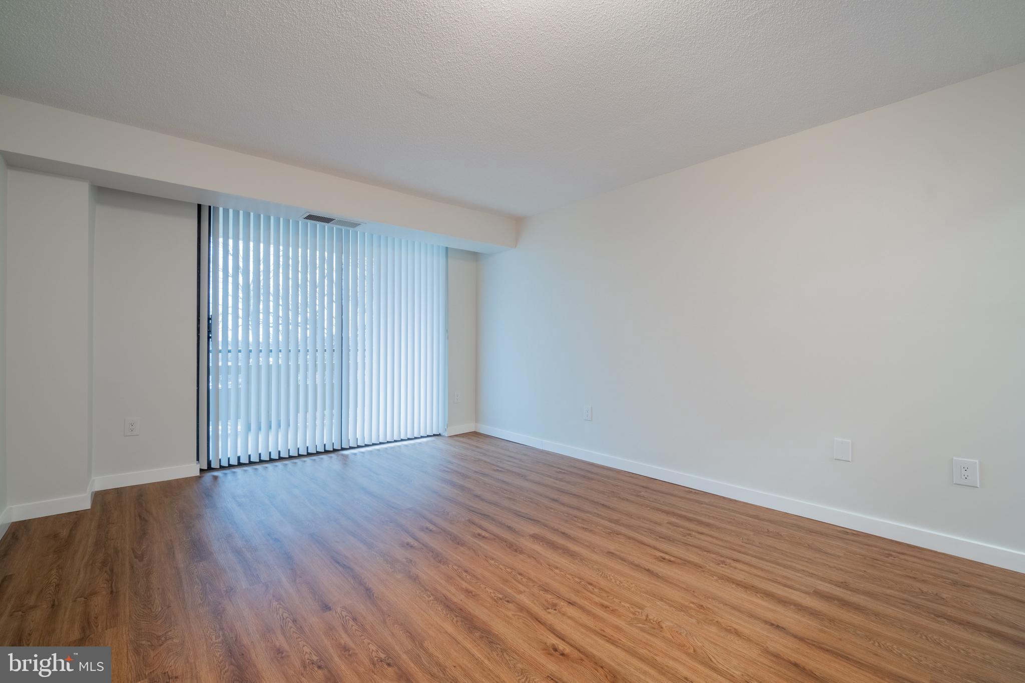 ENCORE OF MCLEAN - Residential Lease