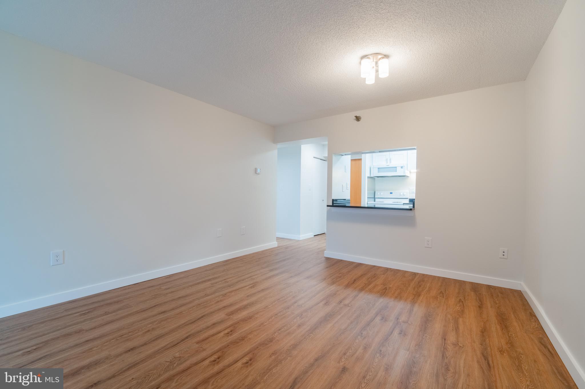 ENCORE OF MCLEAN - Residential Lease