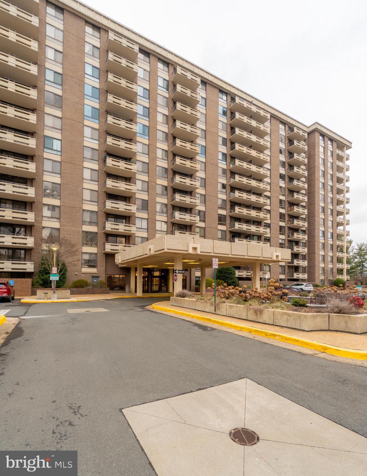 ENCORE OF MCLEAN - Residential Lease