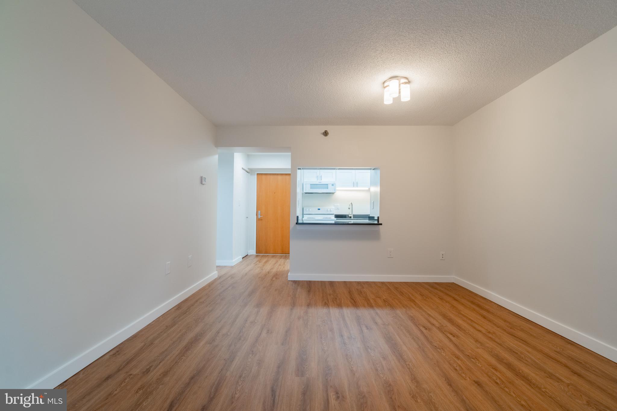 ENCORE OF MCLEAN - Residential Lease