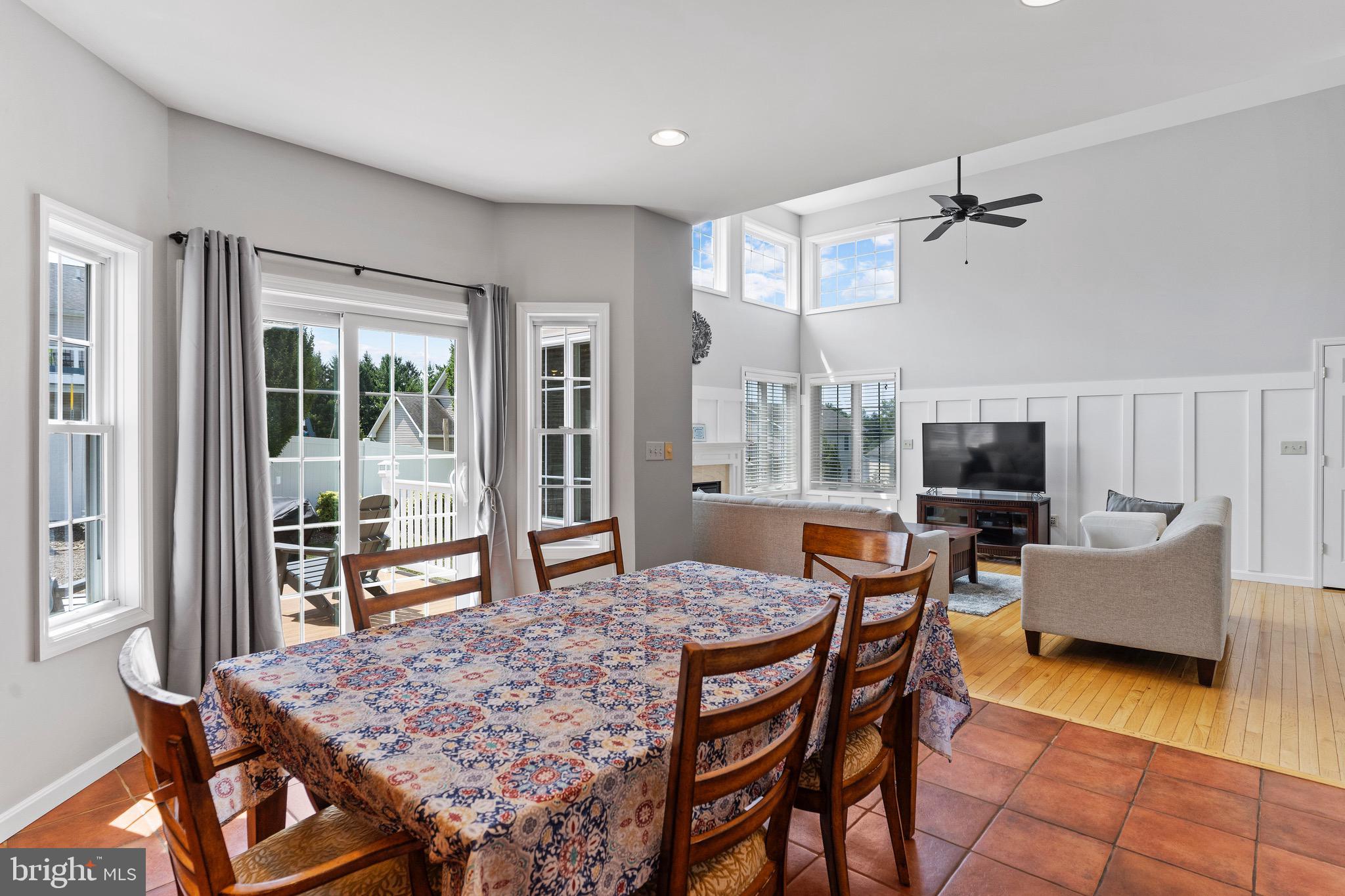 MOUNTAIN CREST - Residential