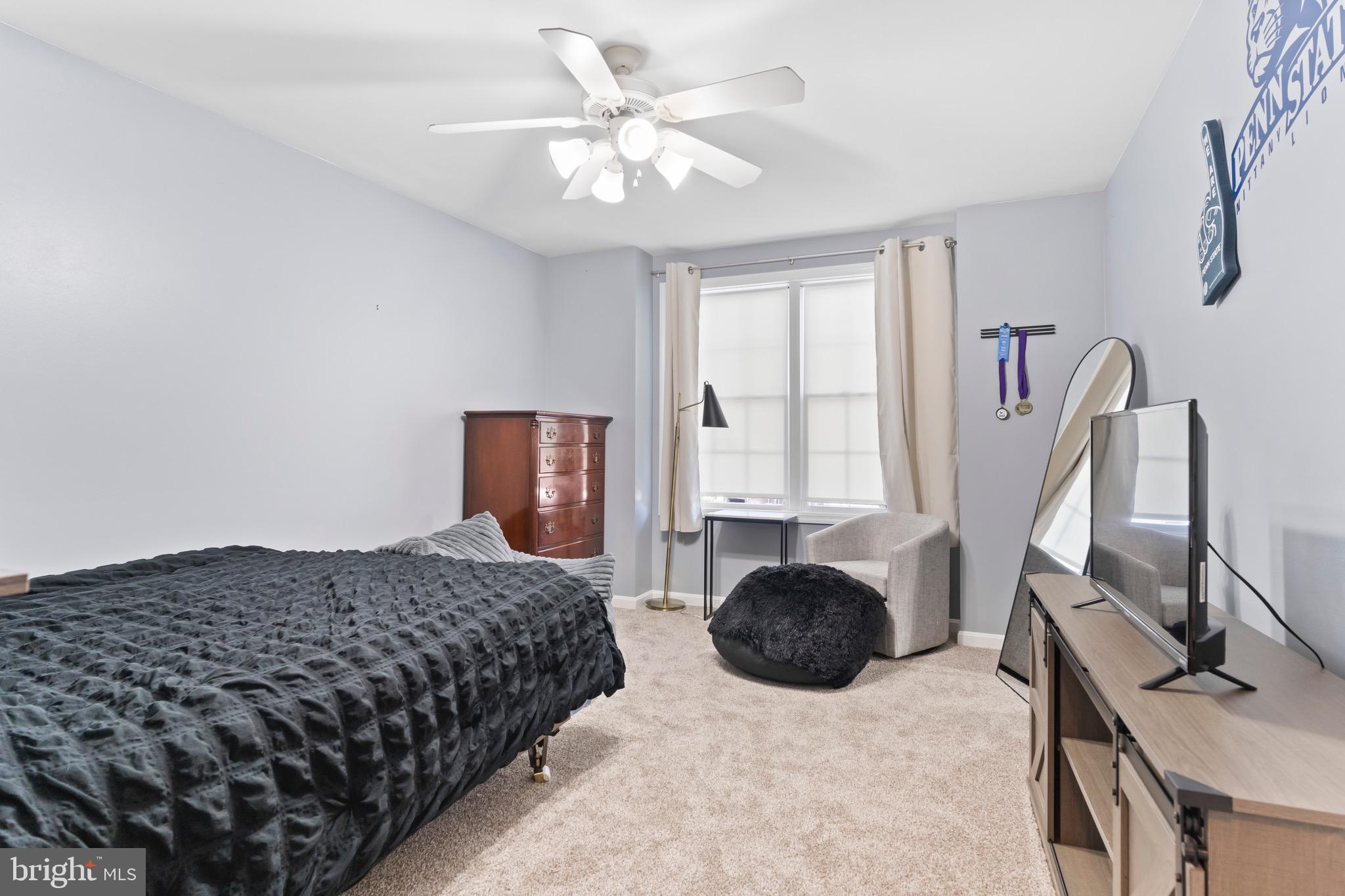 MOUNTAIN CREST - Residential