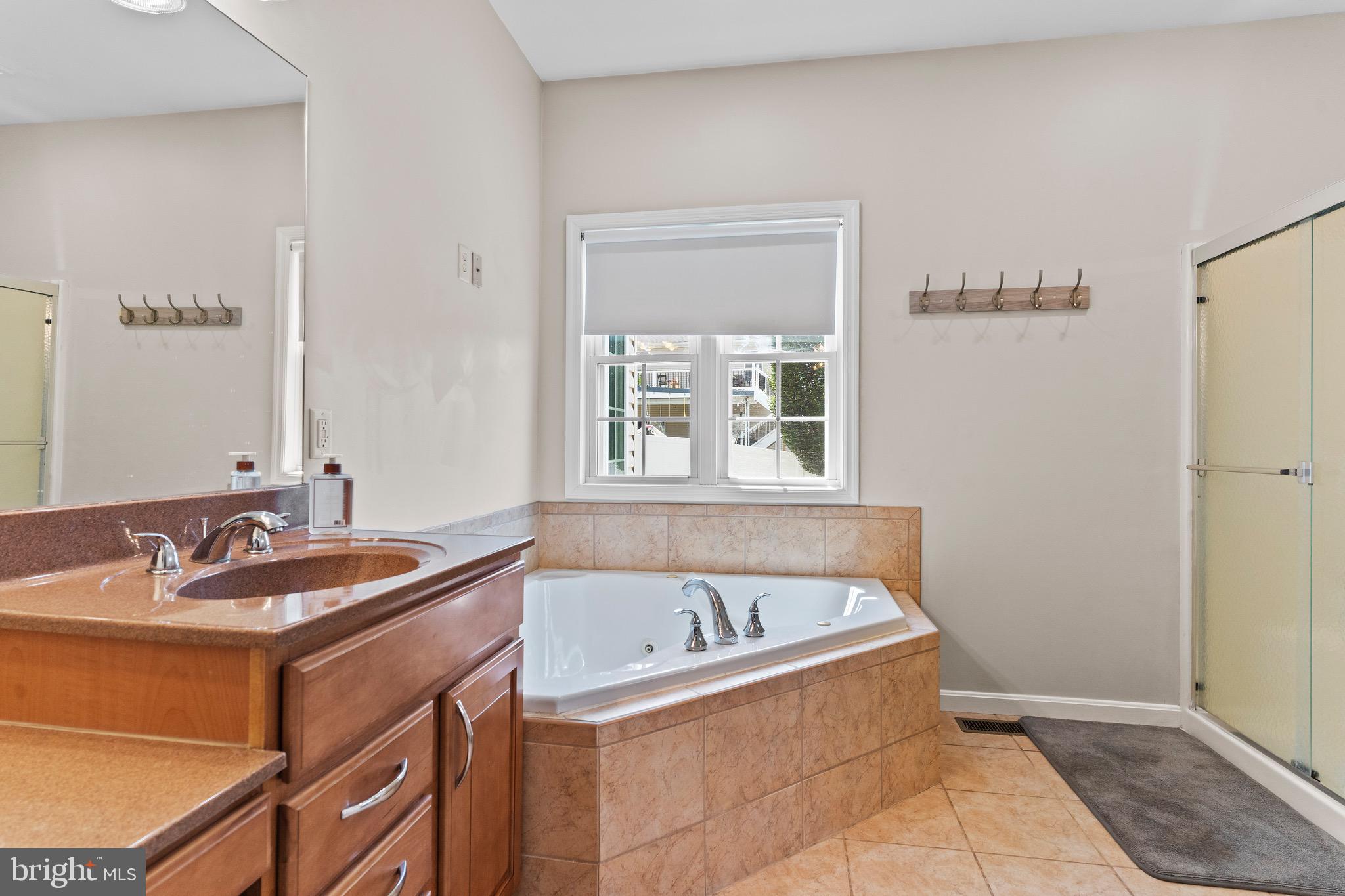 MOUNTAIN CREST - Residential